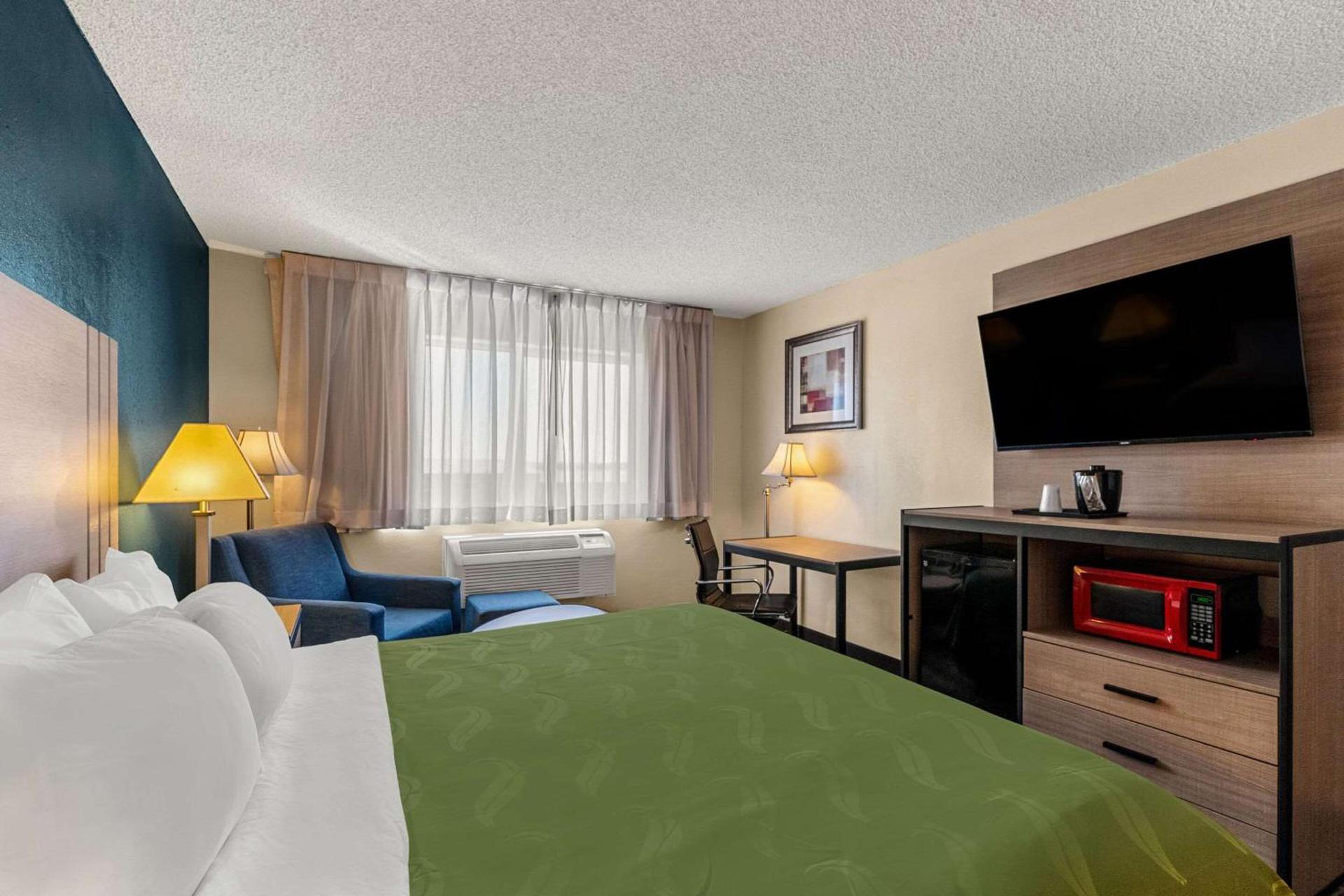Quality Inn Denver Northeast Brighton photo 8