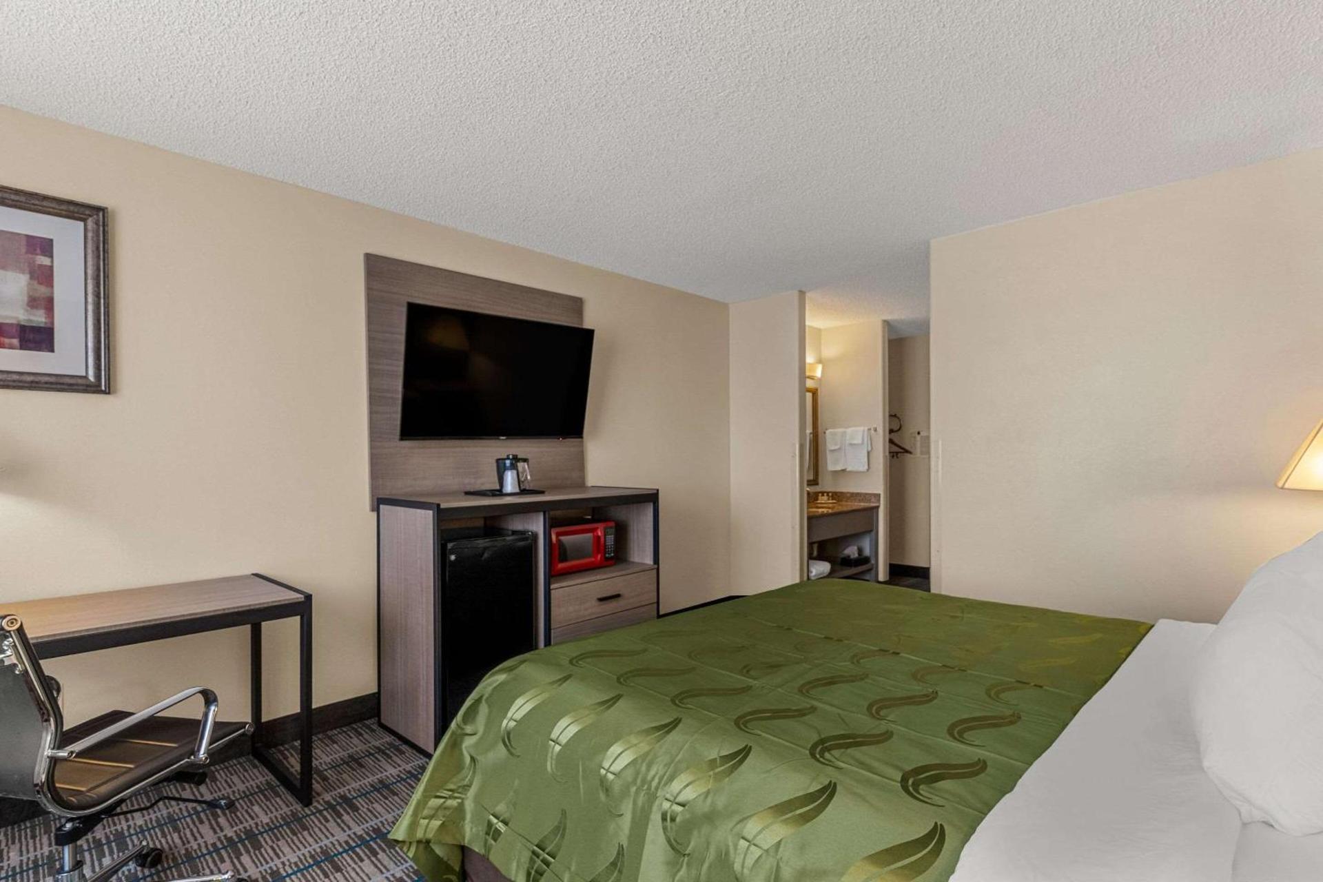 Quality Inn Denver Northeast Brighton photo 9