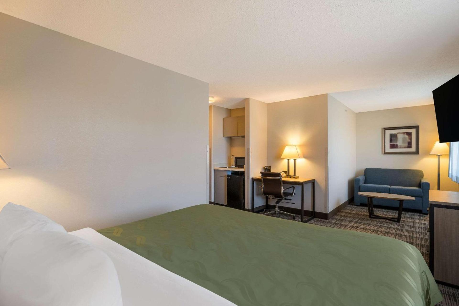 Quality Inn Denver Northeast Brighton photo 20