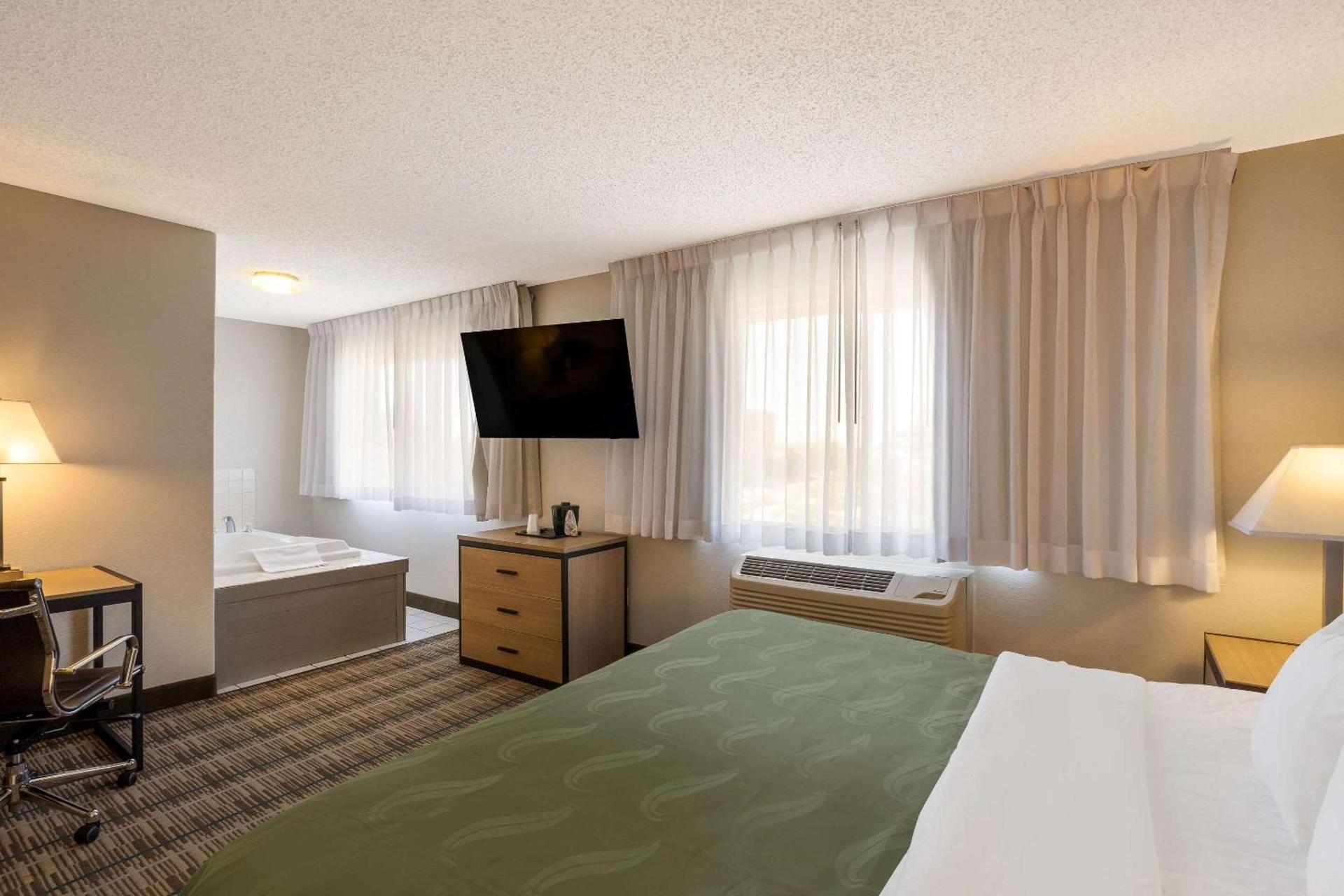 Quality Inn Denver Northeast Brighton photo 22