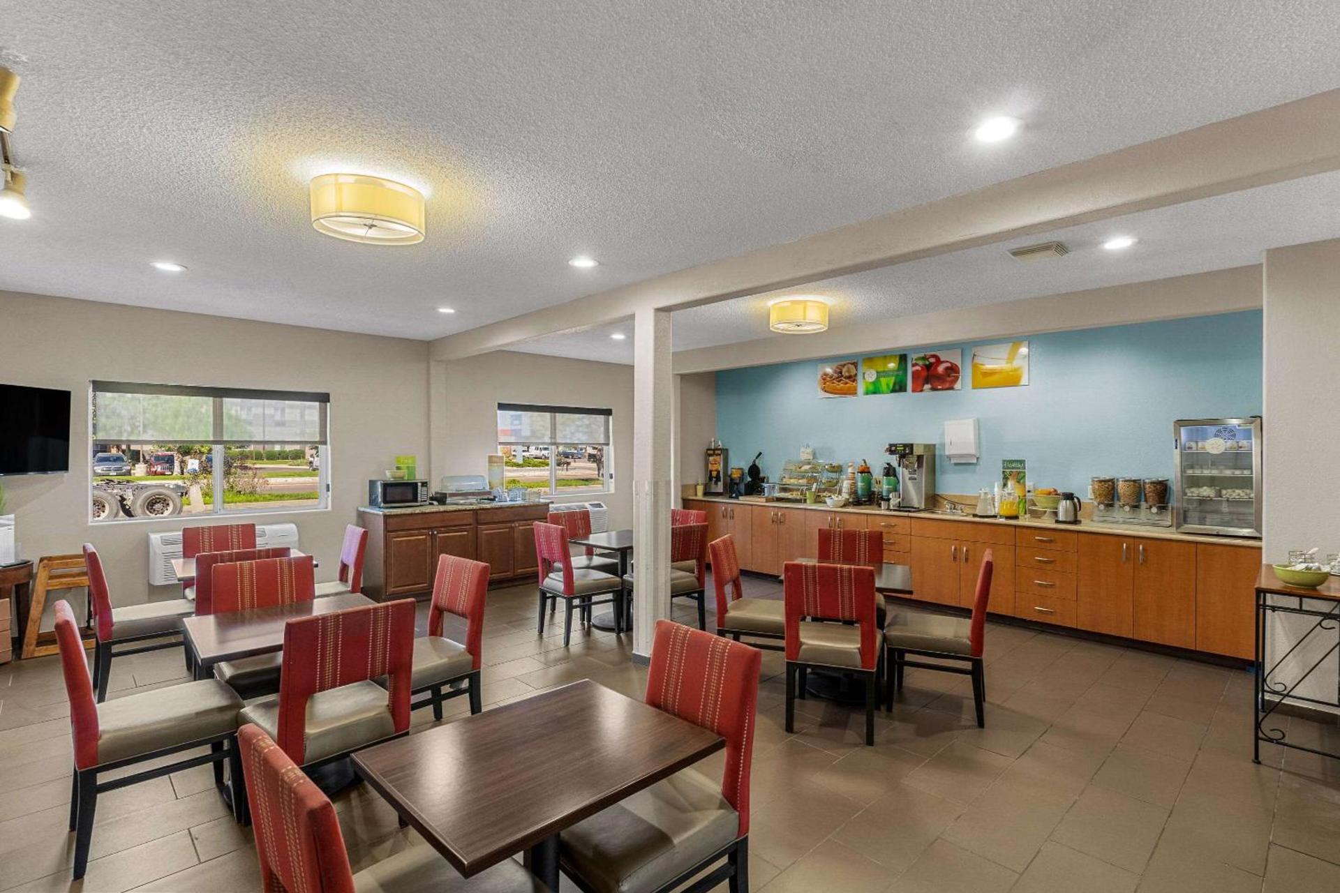 Quality Inn Denver Northeast Brighton photo 28