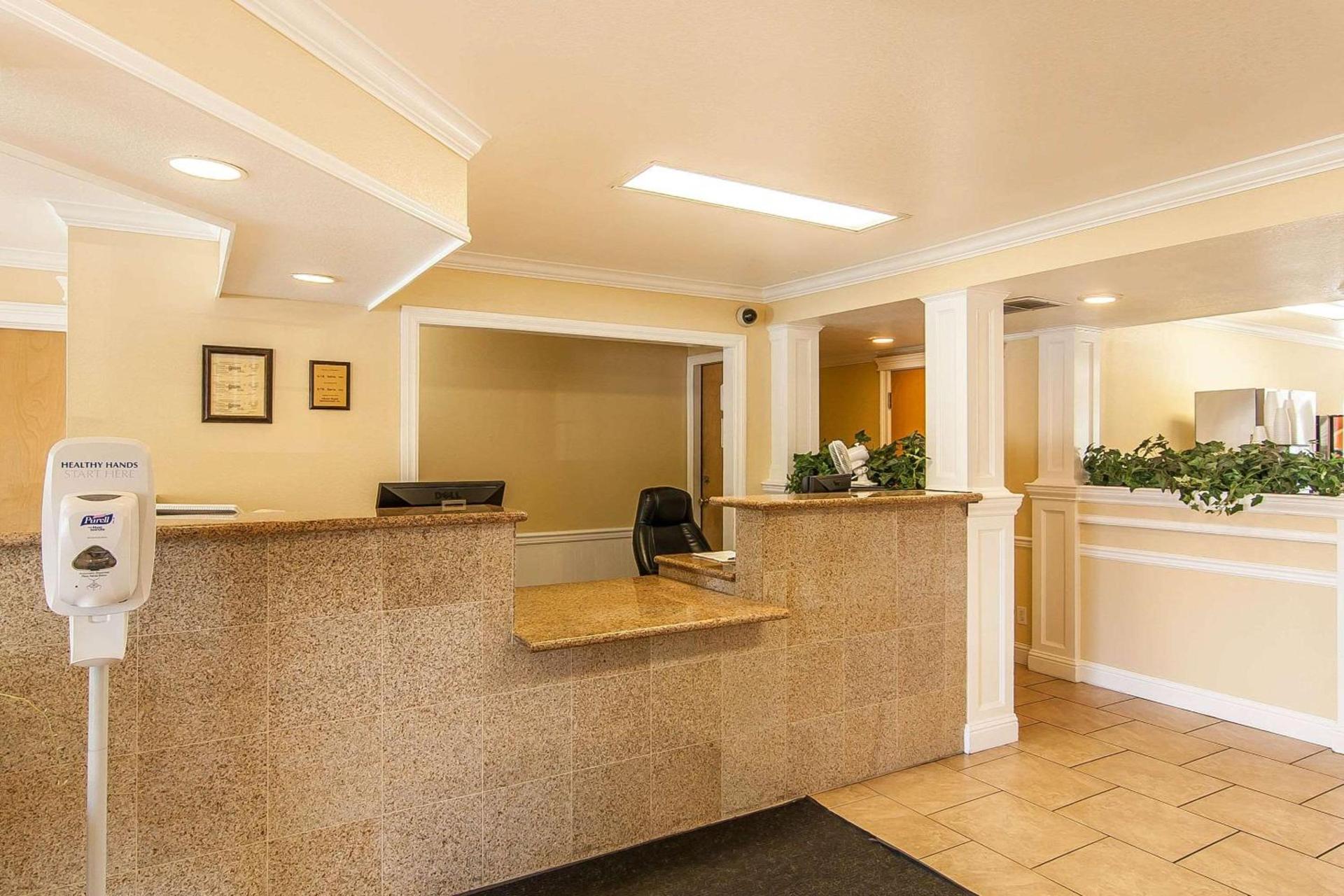 Quality Inn photo 6