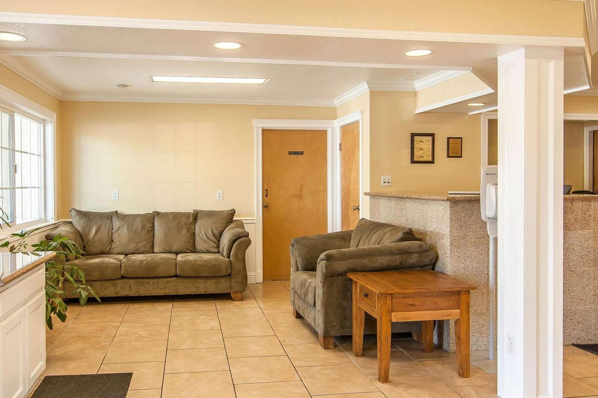 Quality Inn photo 7