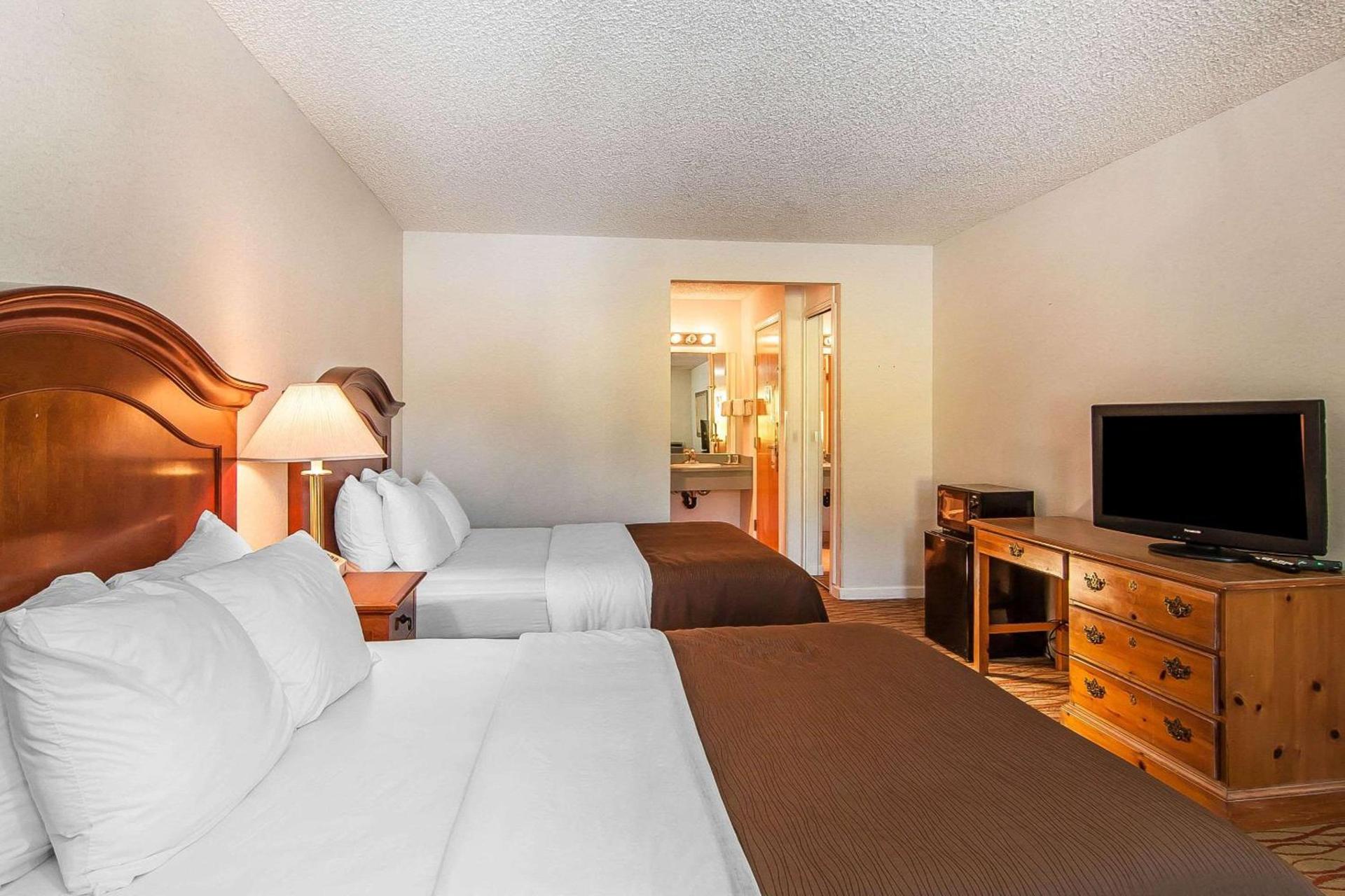 Quality Inn photo 14