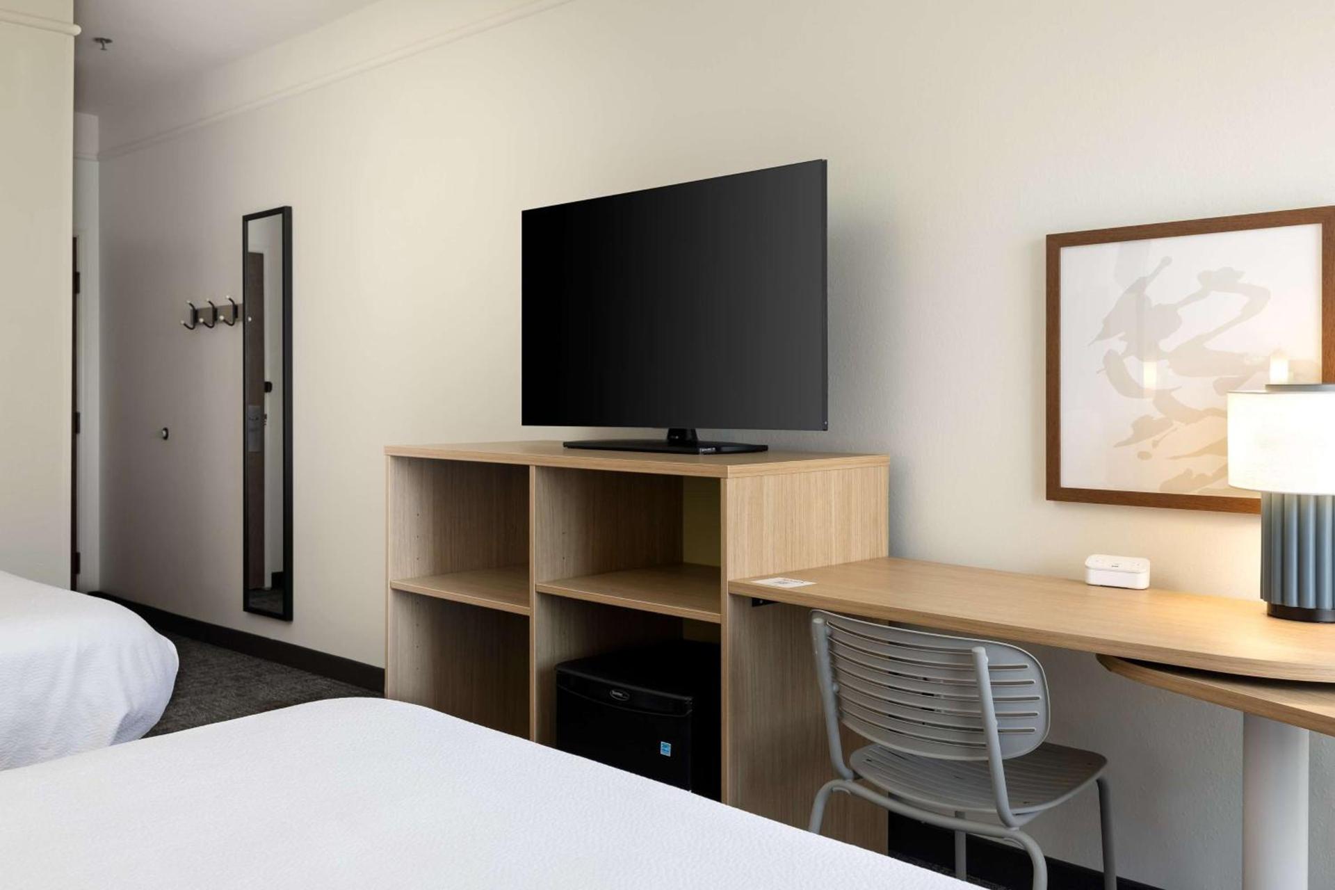 Spark by Hilton Savannah Airport photo 23