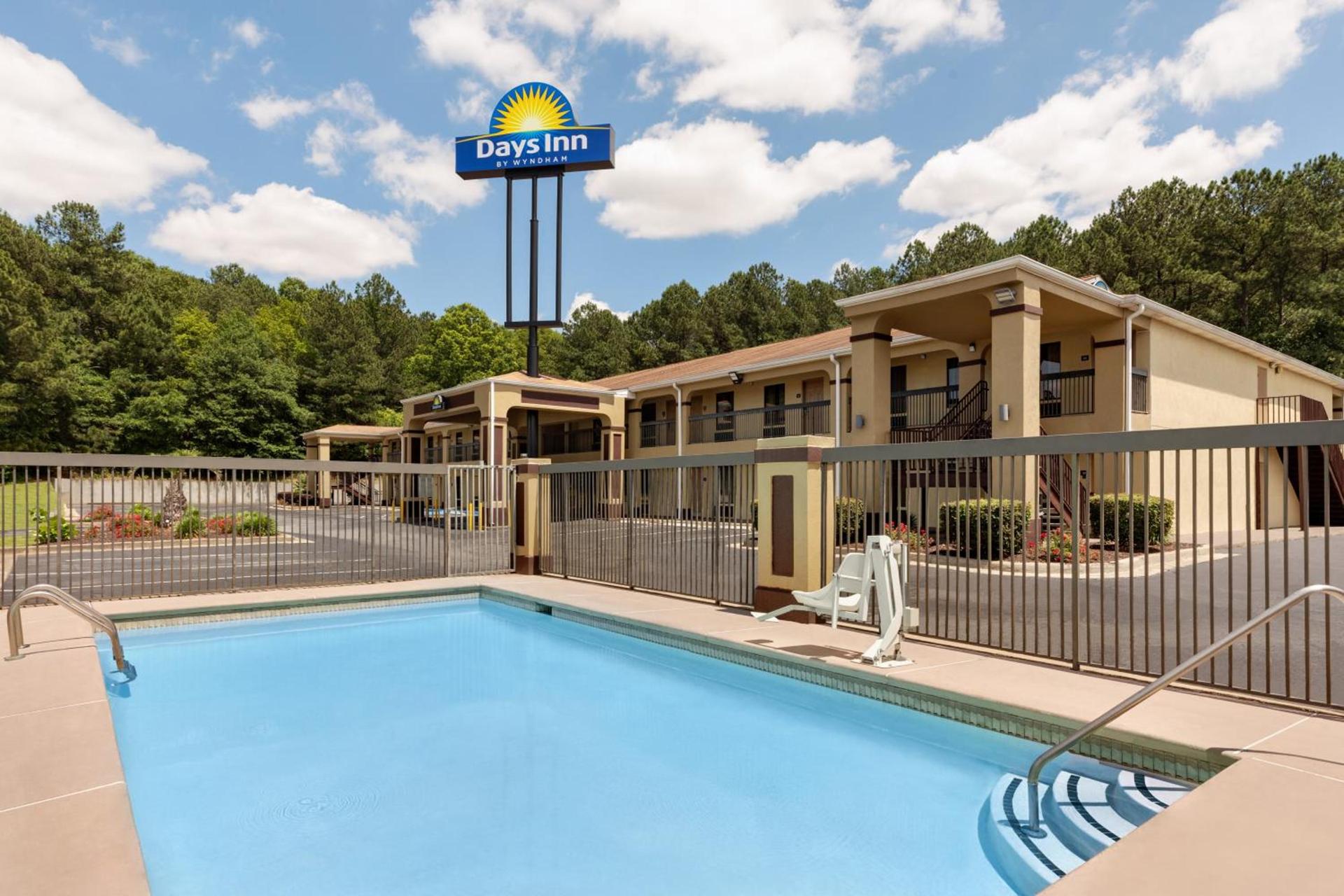 Days Inn by Wyndham Covington photo 9