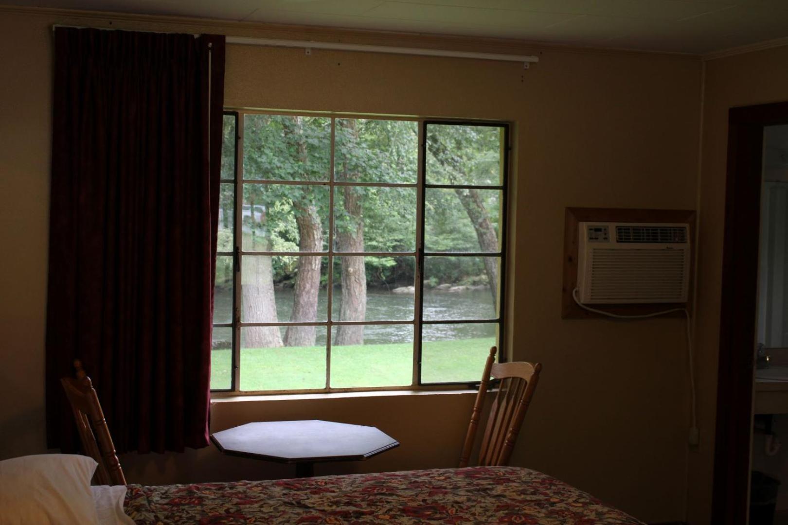 Two Rivers Lodge photo 21
