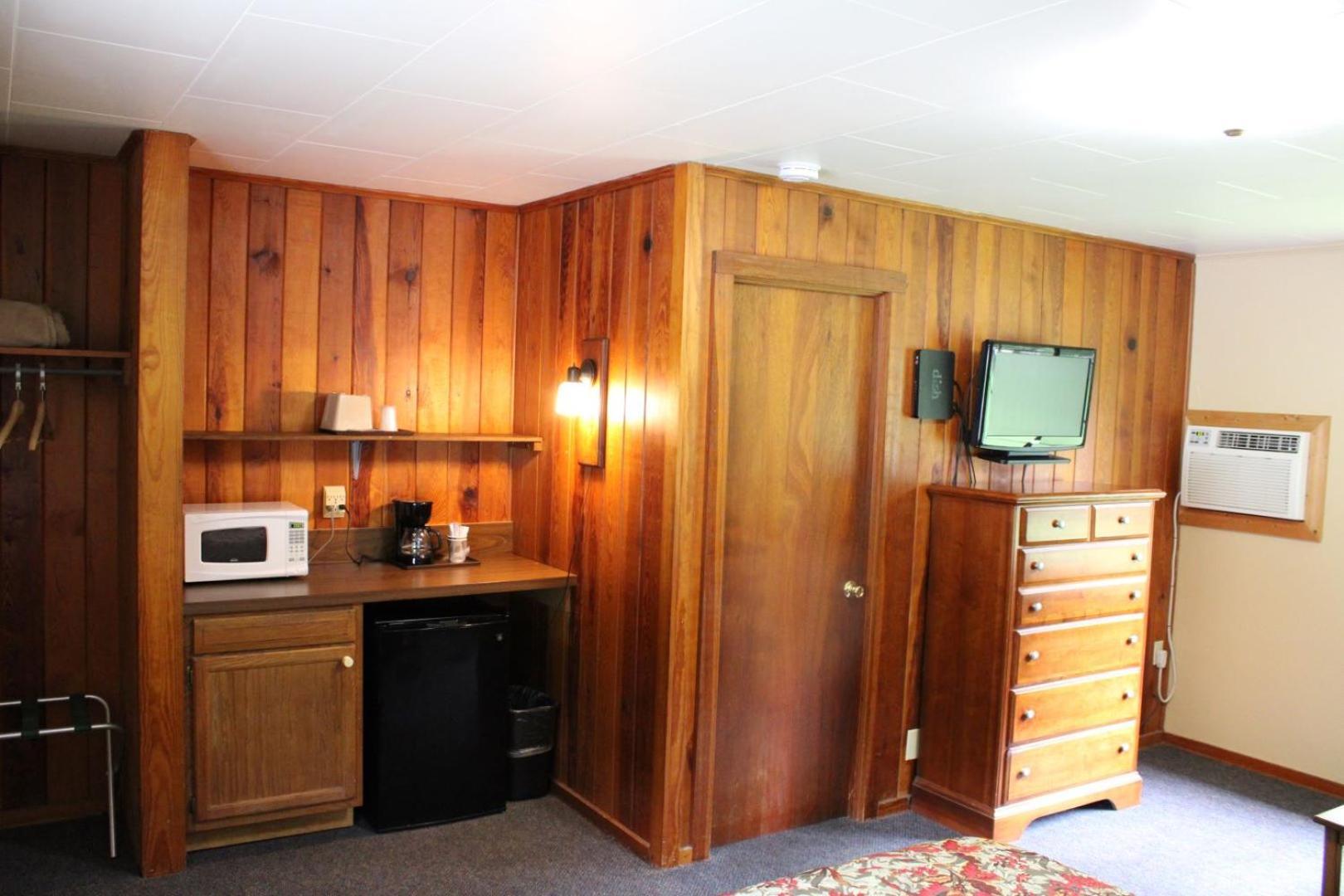 Two Rivers Lodge photo 24