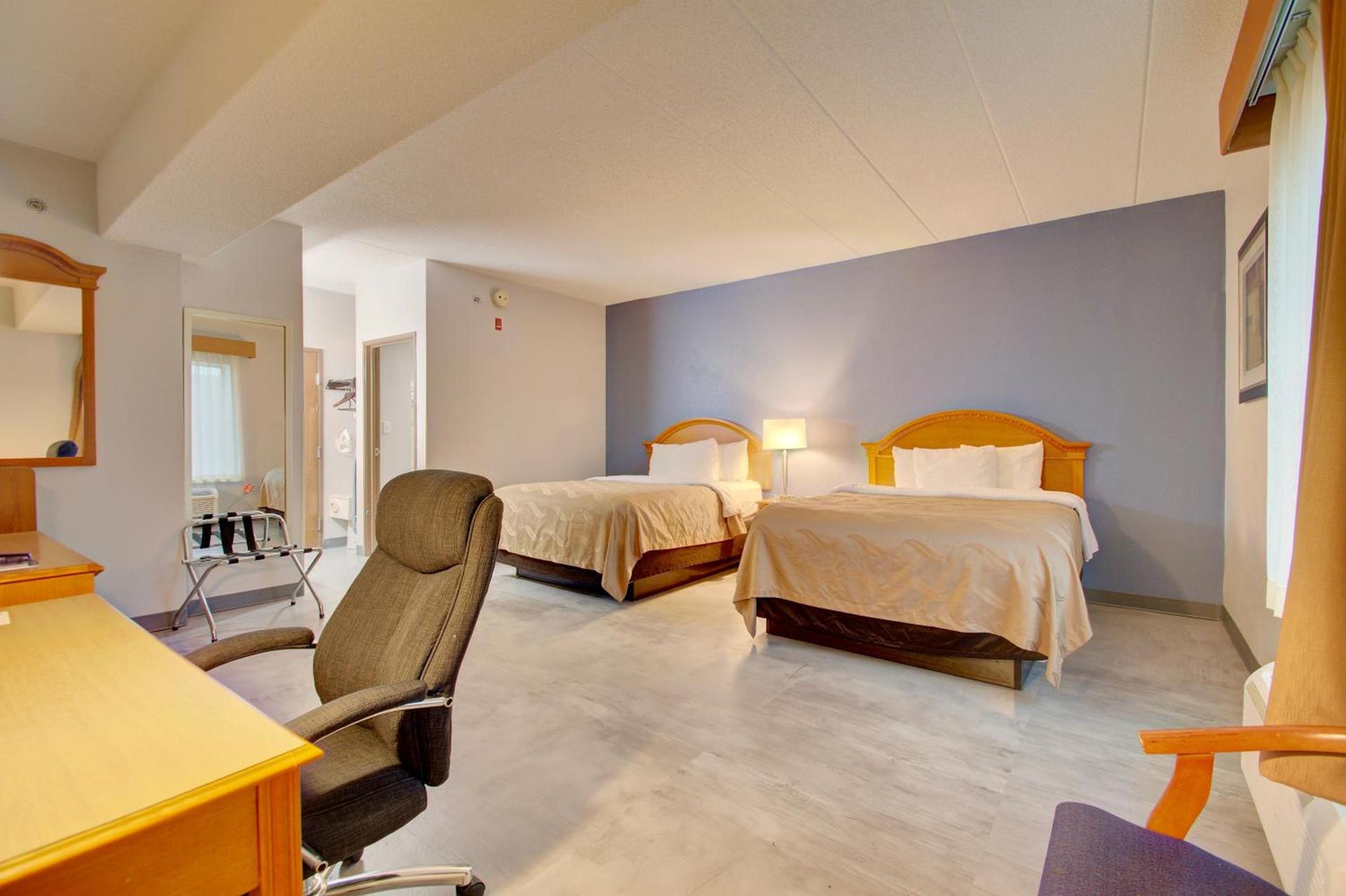 Quality Inn & Suites CVG Airport photo 26
