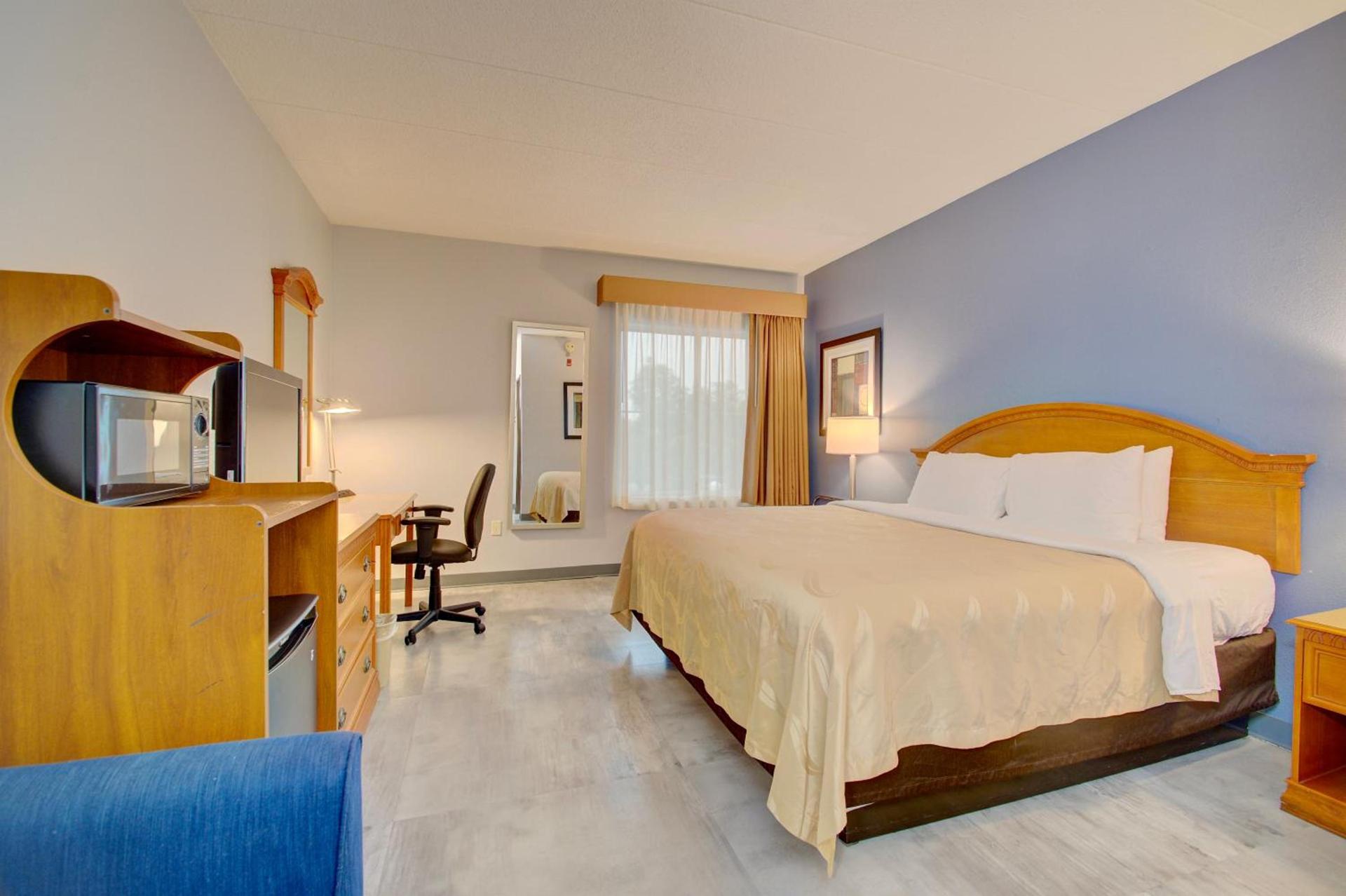 Quality Inn & Suites CVG Airport photo 33
