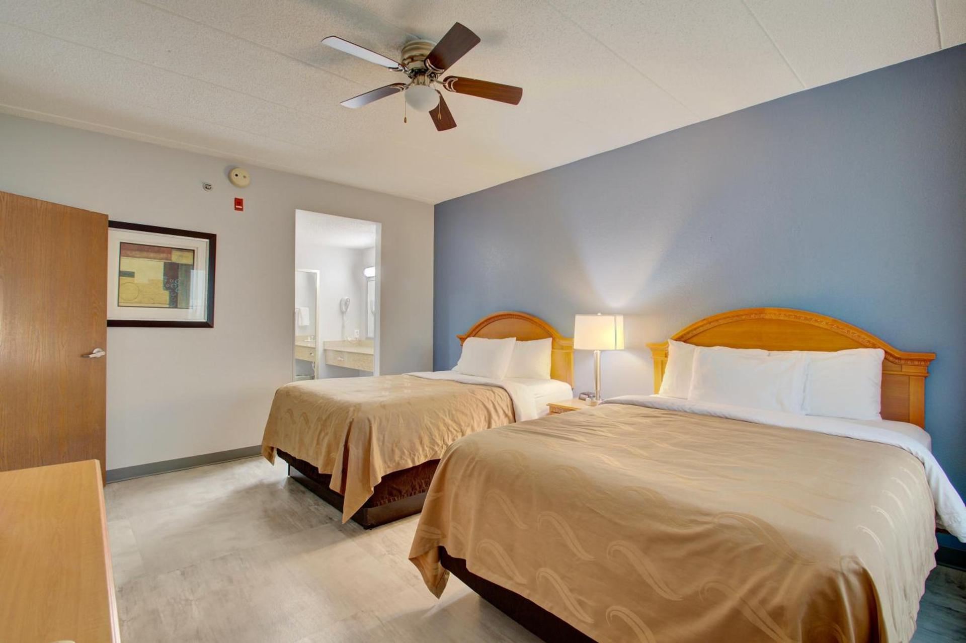 Quality Inn & Suites CVG Airport photo 54