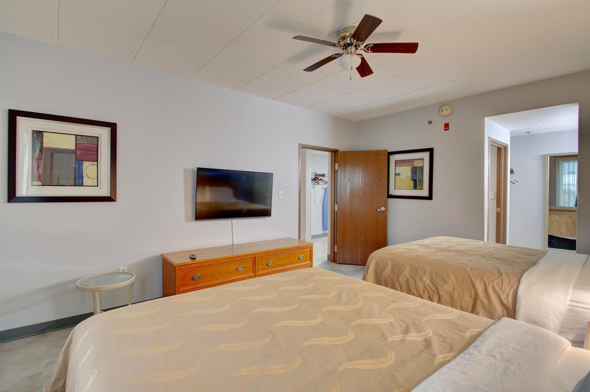 Quality Inn & Suites CVG Airport photo 56