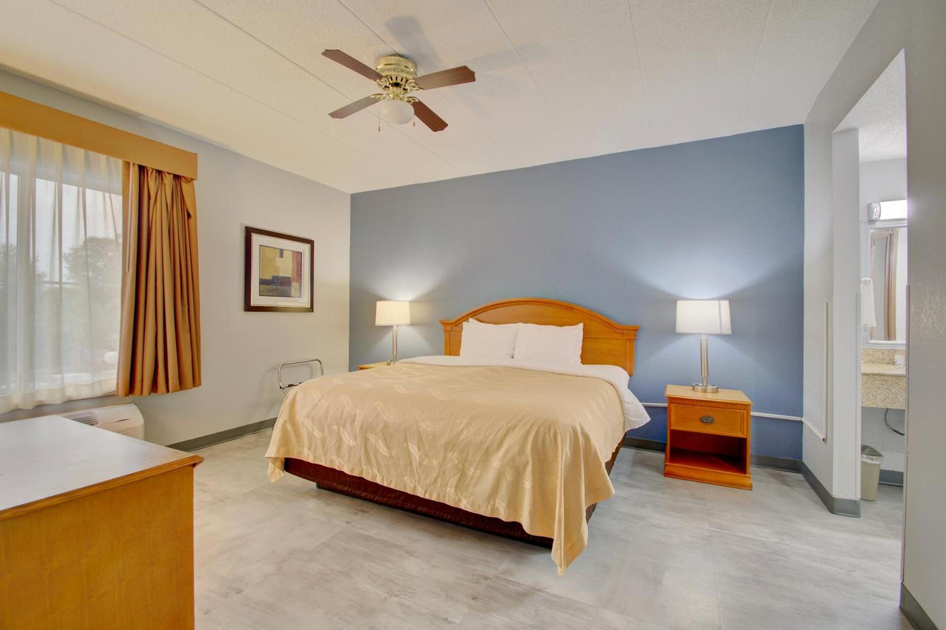 Quality Inn & Suites CVG Airport photo 74