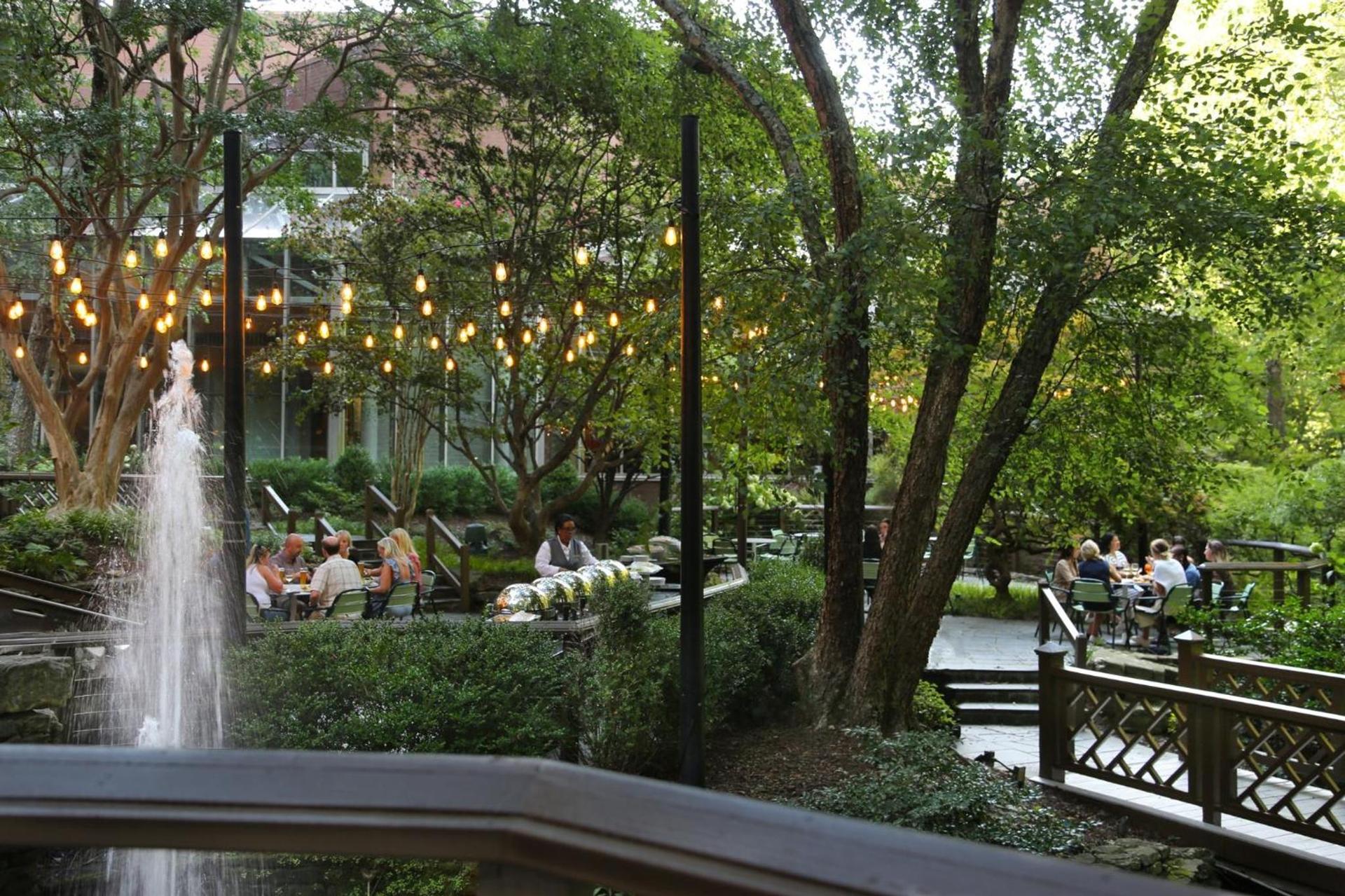 Crowne Plaza Atlanta Perimeter at Ravinia by IHG photo 36