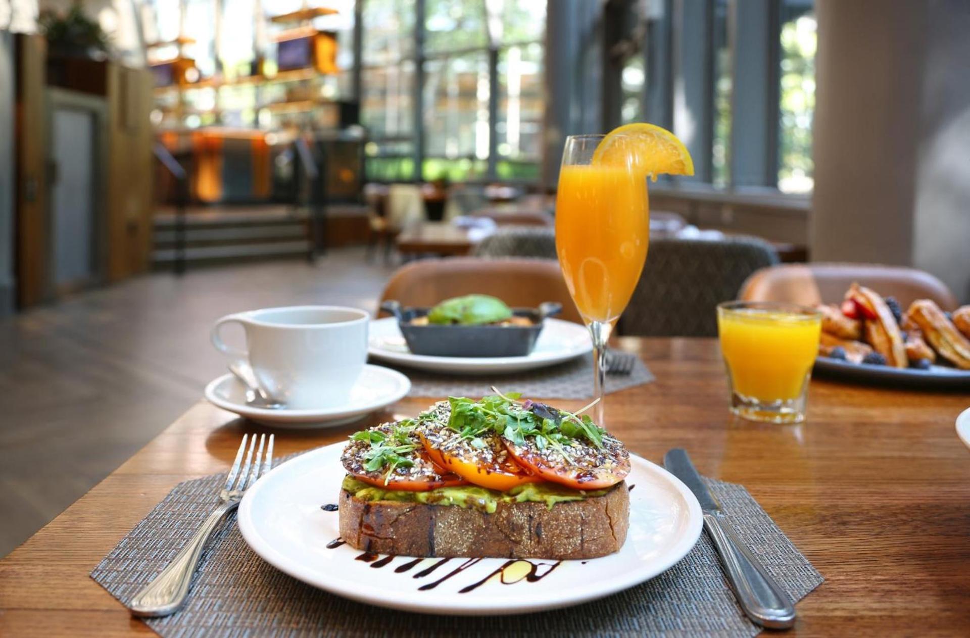 Crowne Plaza Atlanta Perimeter at Ravinia by IHG photo 45