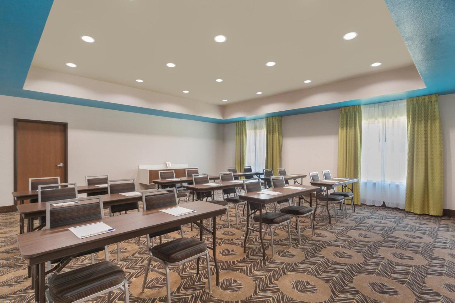 Holiday Inn Express Tomball by IHG photo 50
