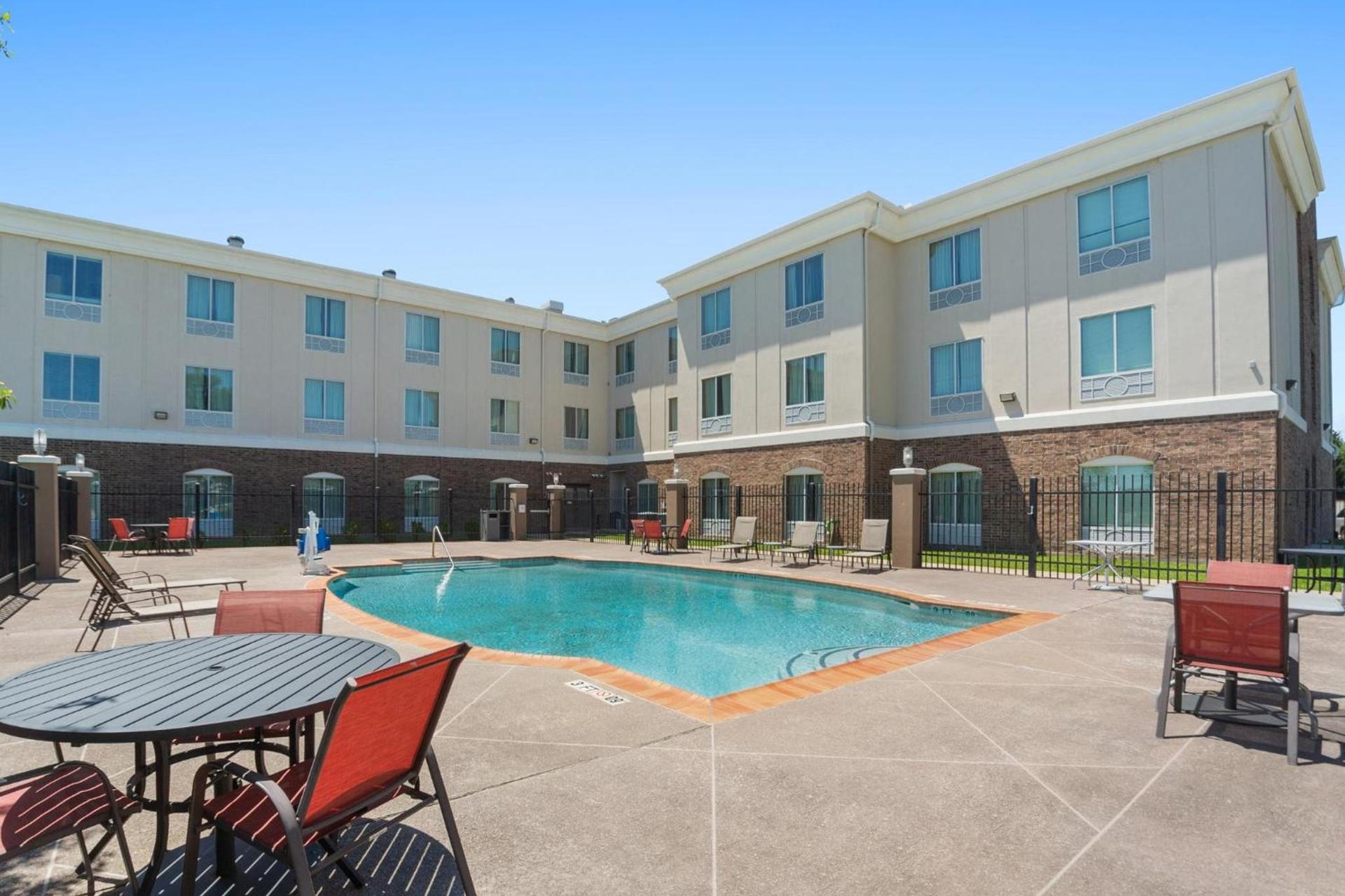 Holiday Inn Express Tomball by IHG photo 54
