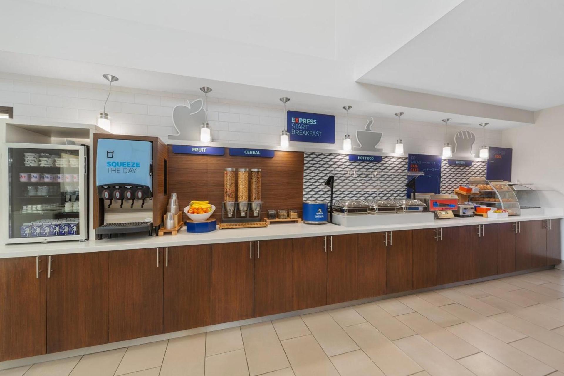 Holiday Inn Express Tomball by IHG photo 66