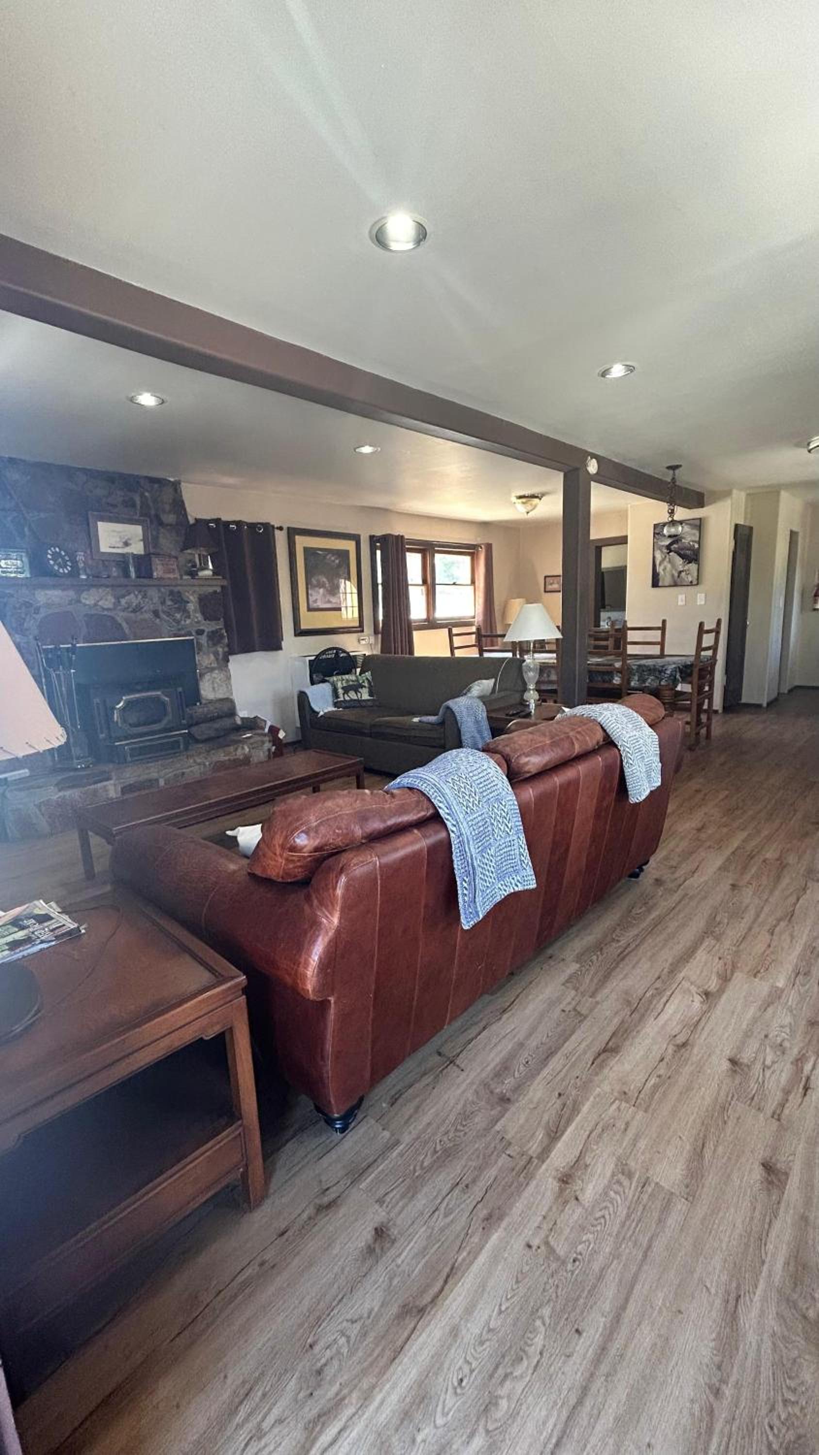Fox n Bear Cottages Big Bear photo 16