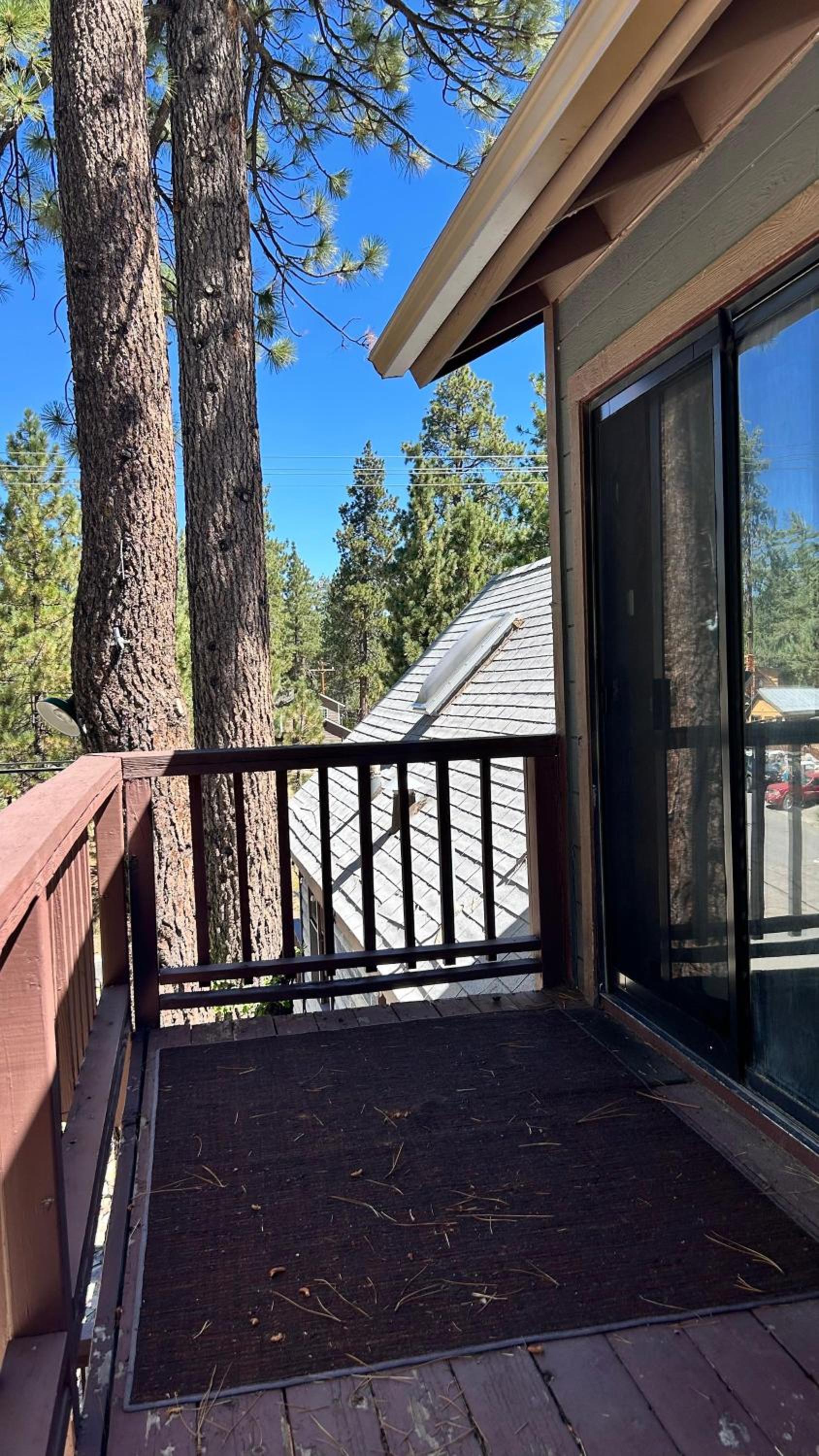 Fox n Bear Cottages Big Bear photo 35