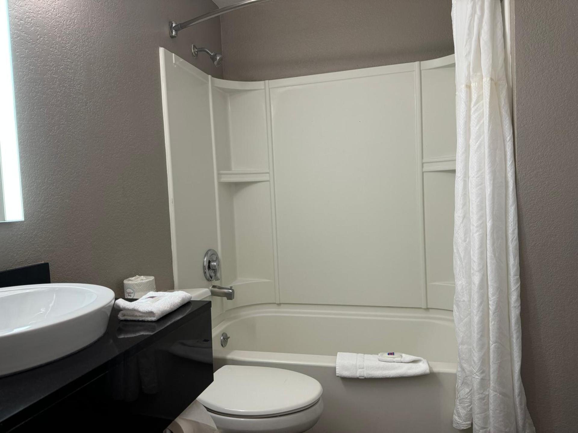 Motel 6 Hollywood photo 22