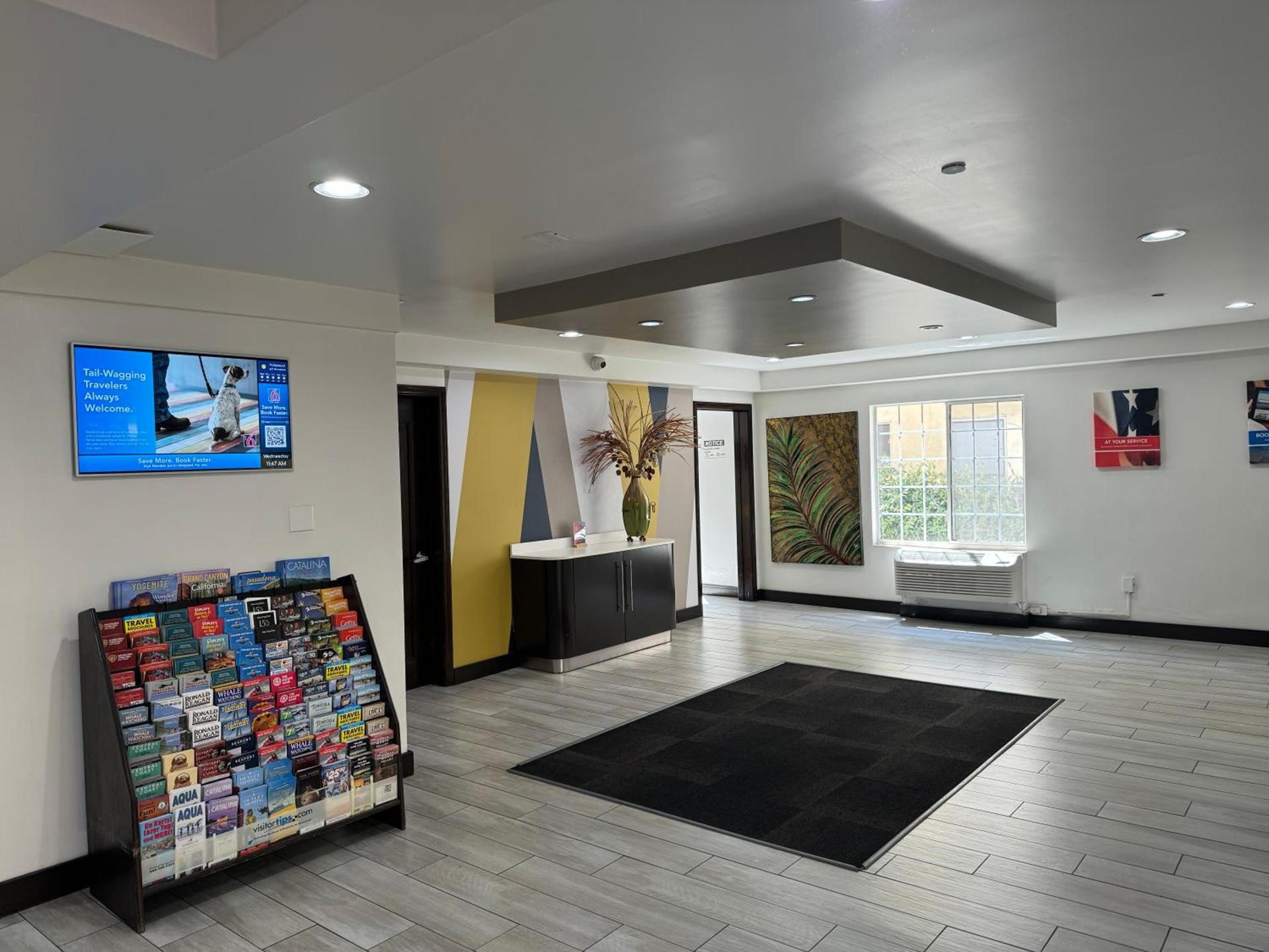 Motel 6 Hollywood photo 4