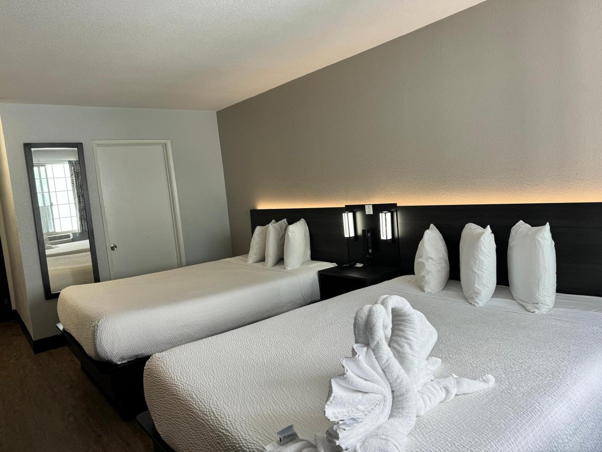 Motel 6 Hollywood photo 32