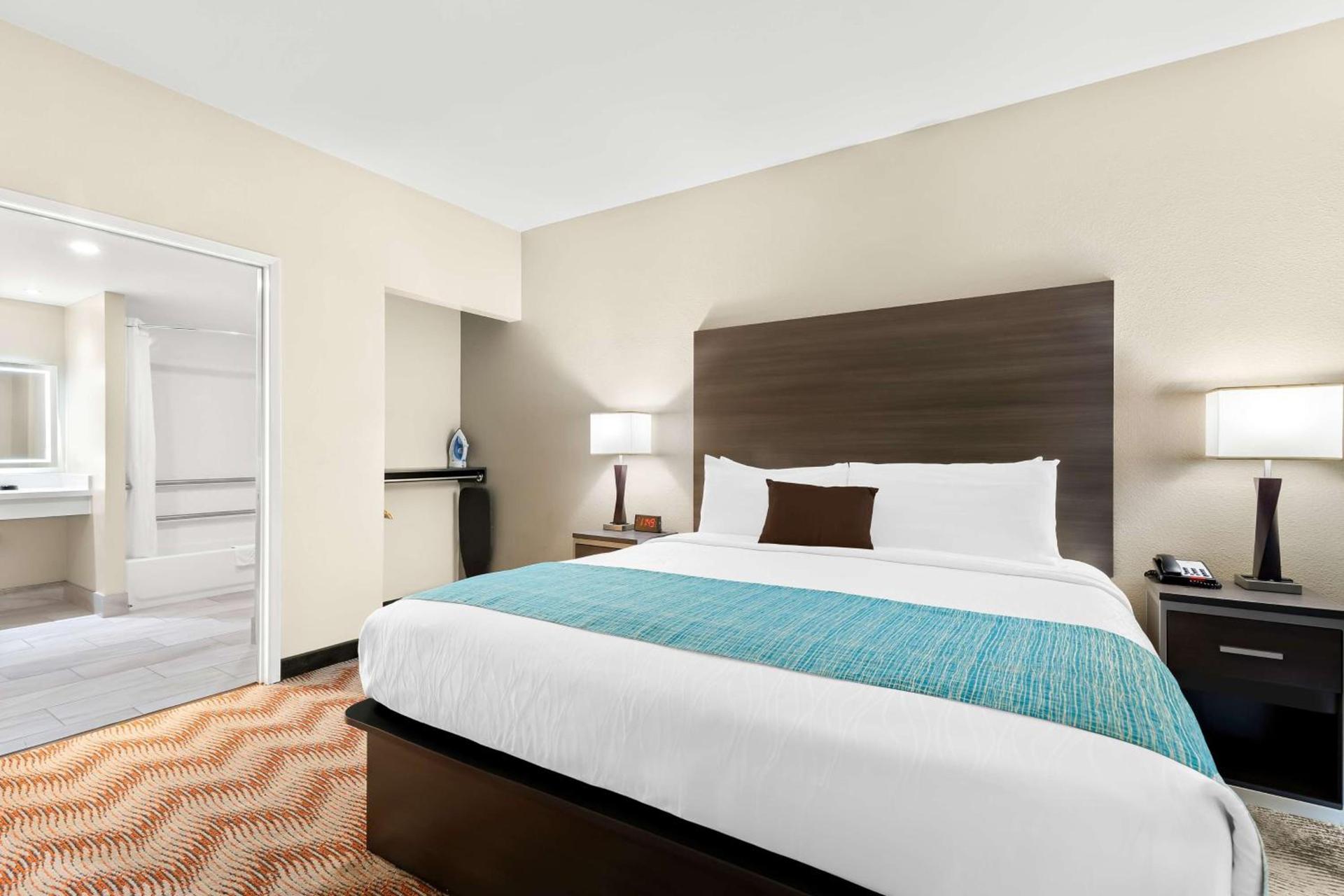 Best Western Plus Irvine Spectrum Hotel photo 17