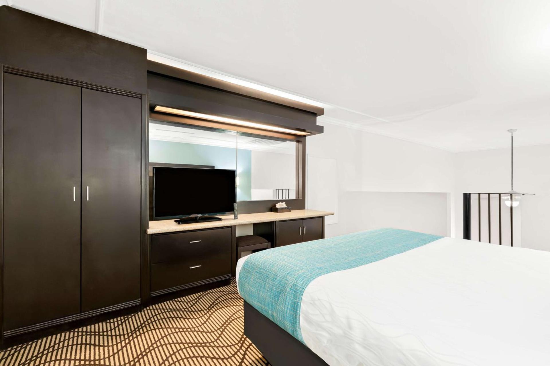 Best Western Plus Irvine Spectrum Hotel photo 18