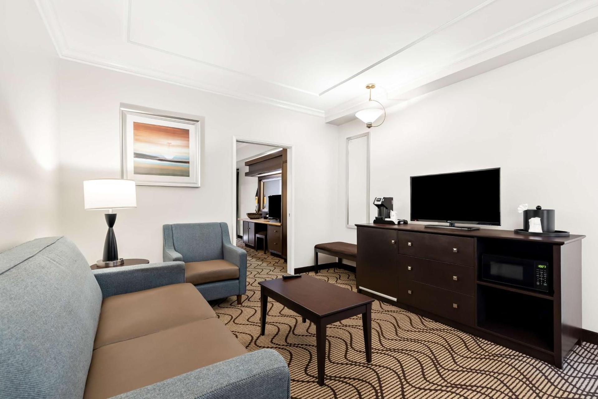 Best Western Plus Irvine Spectrum Hotel photo 26