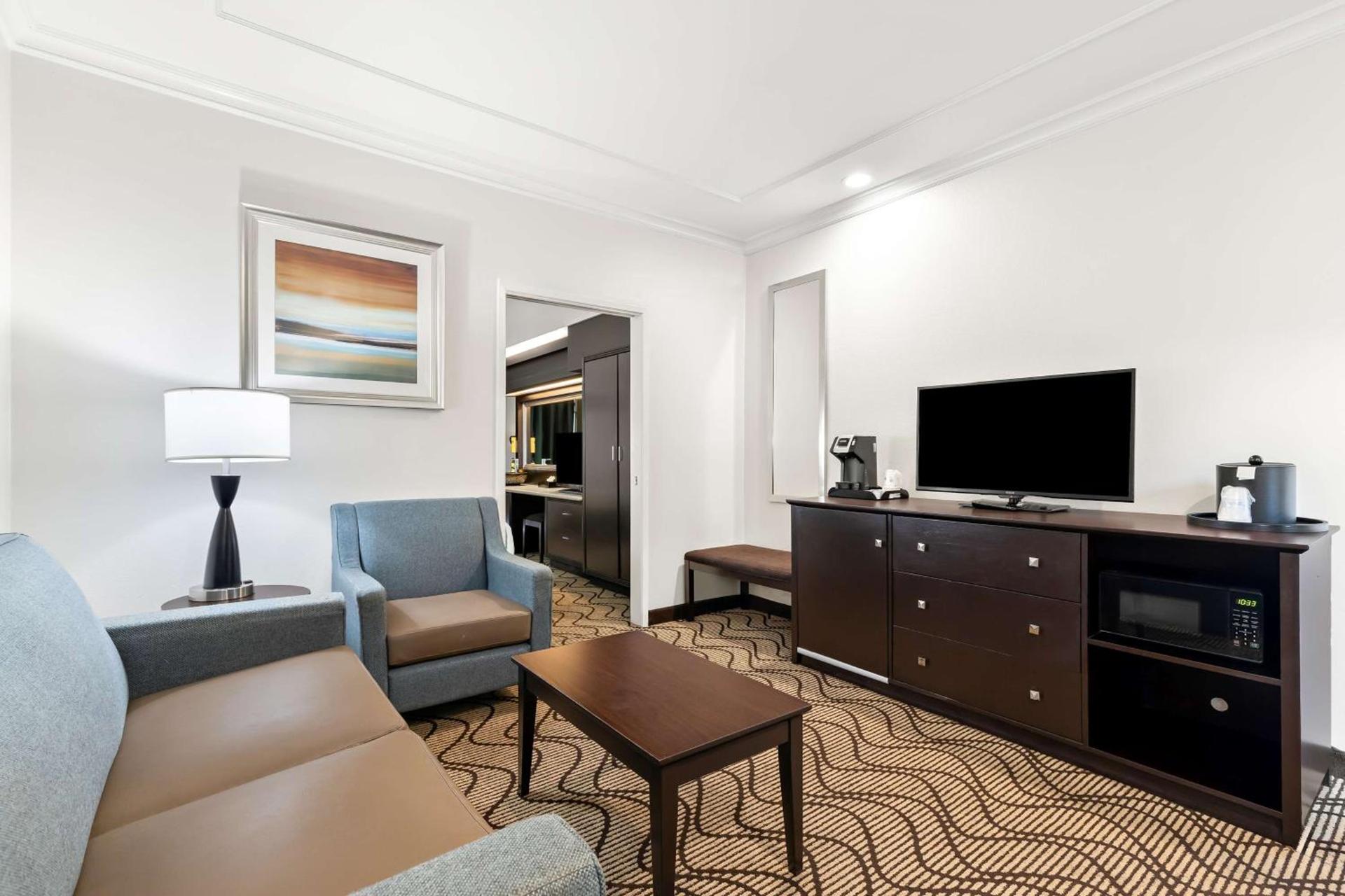 Best Western Plus Irvine Spectrum Hotel photo 24