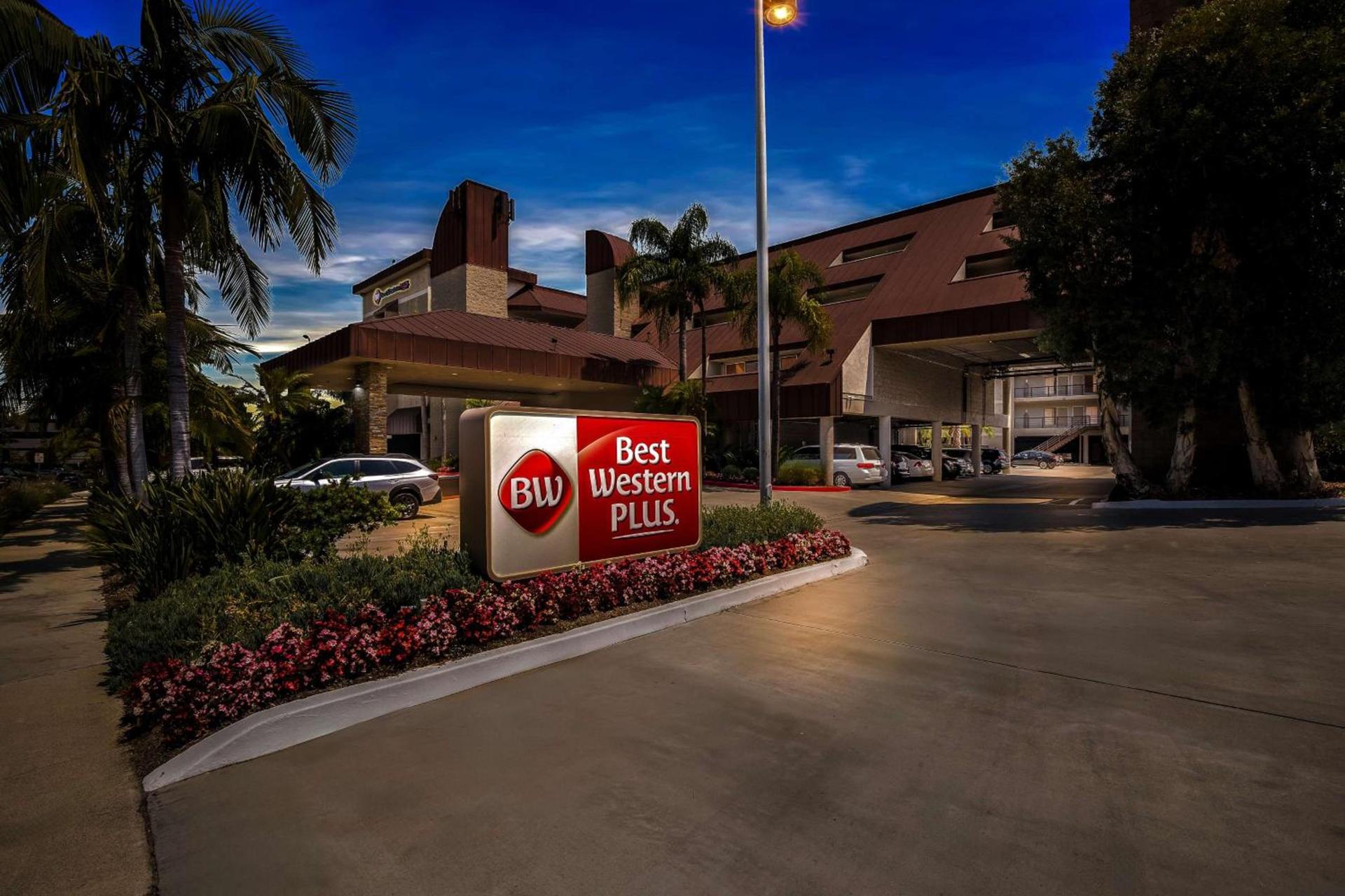 Best Western Plus Irvine Spectrum Hotel photo 32