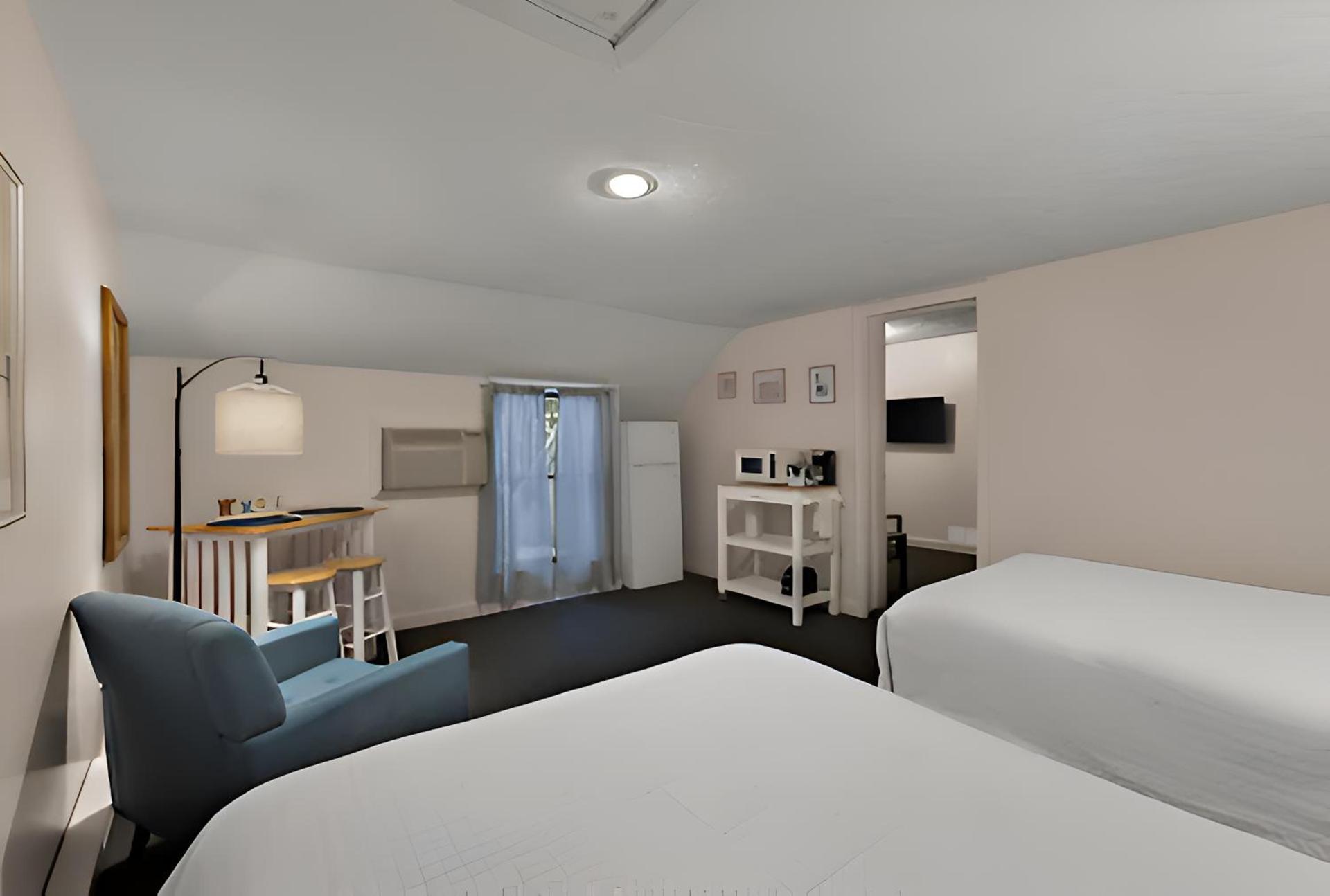 Traverse Bay Inn photo 33