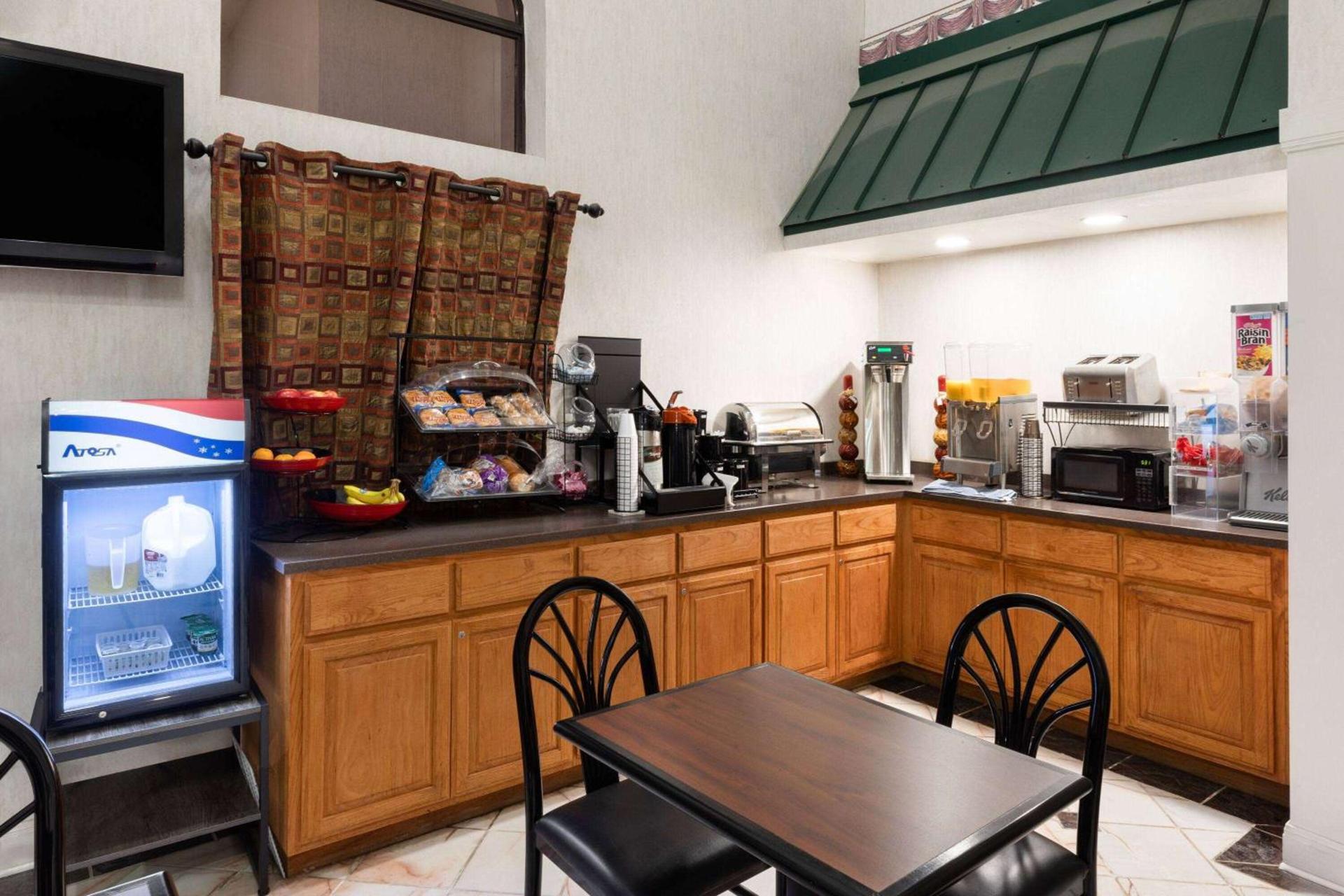 Ramada Limited San Angelo photo 4