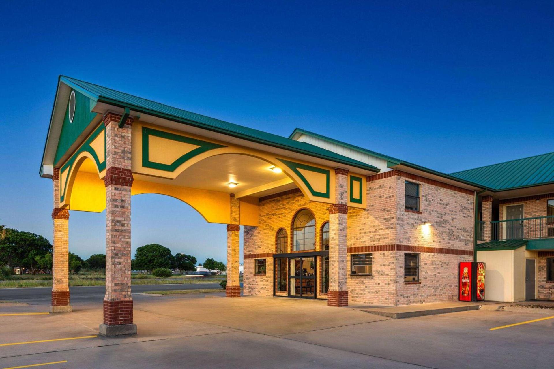 Ramada Limited San Angelo photo 7