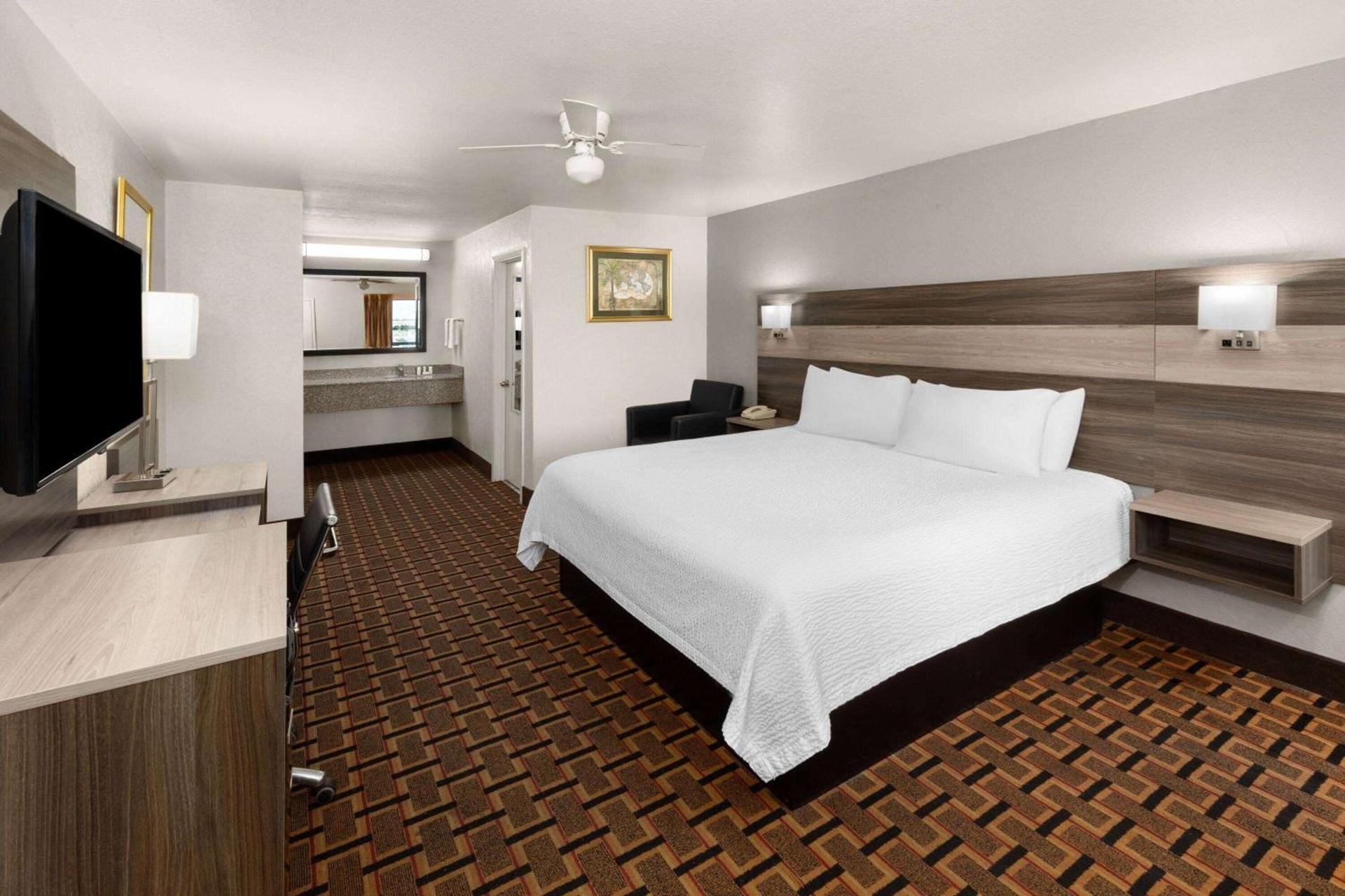 Ramada Limited San Angelo photo 16