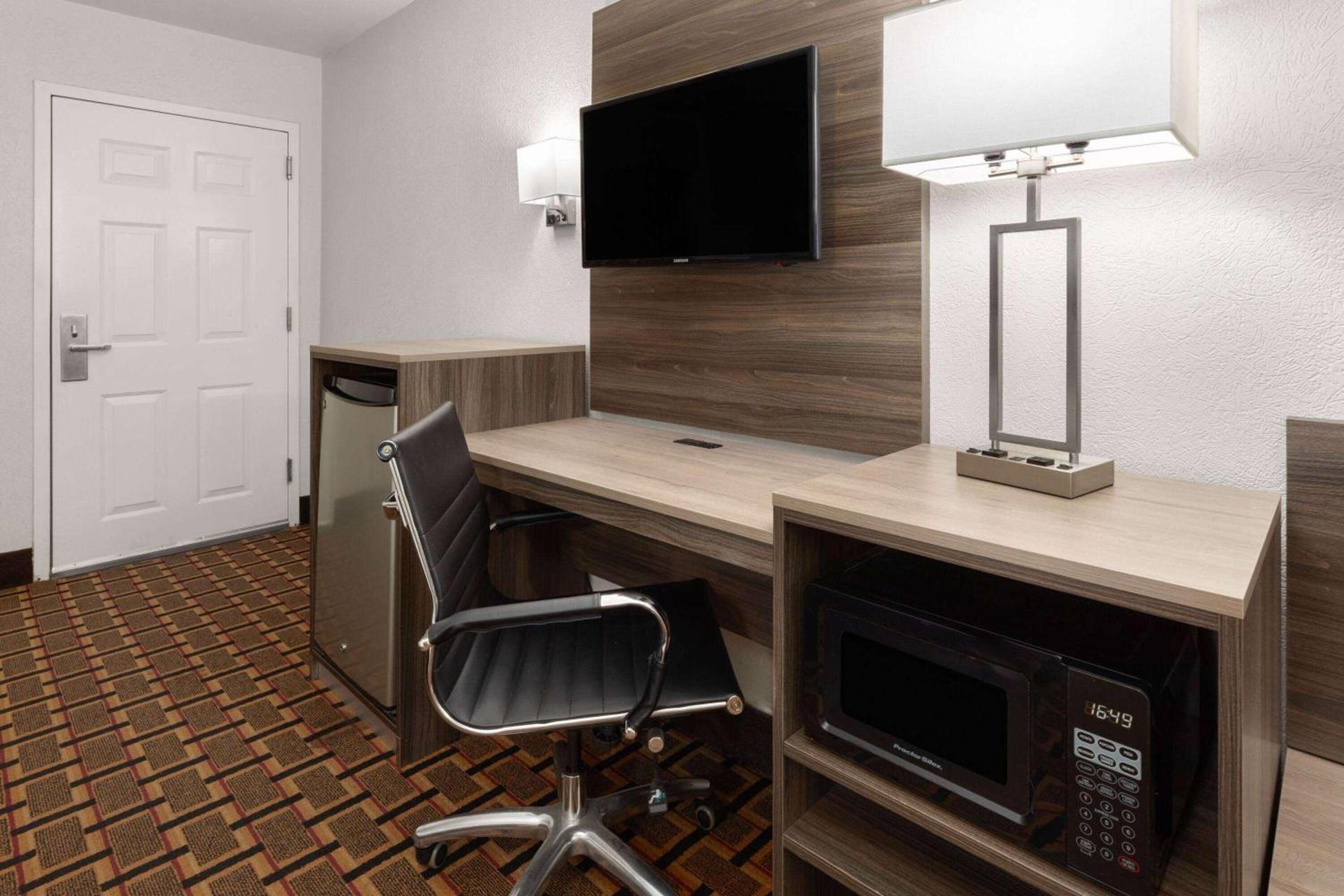 Ramada Limited San Angelo photo 15