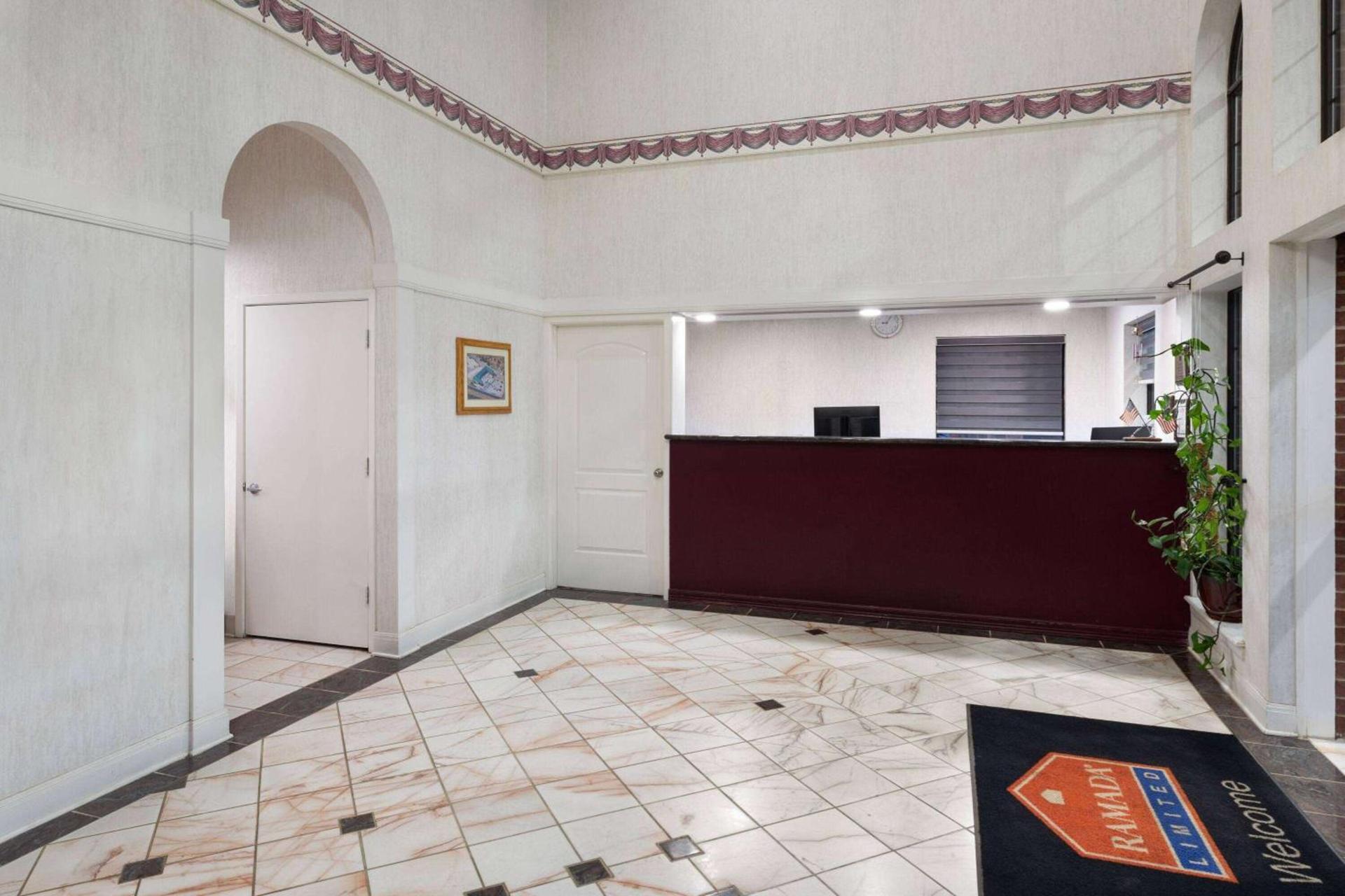Ramada Limited San Angelo photo 19