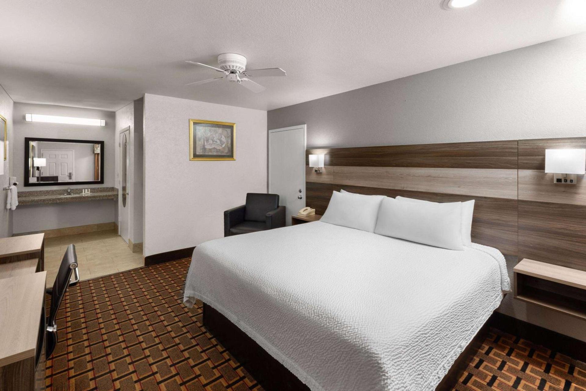 Ramada Limited San Angelo photo 30