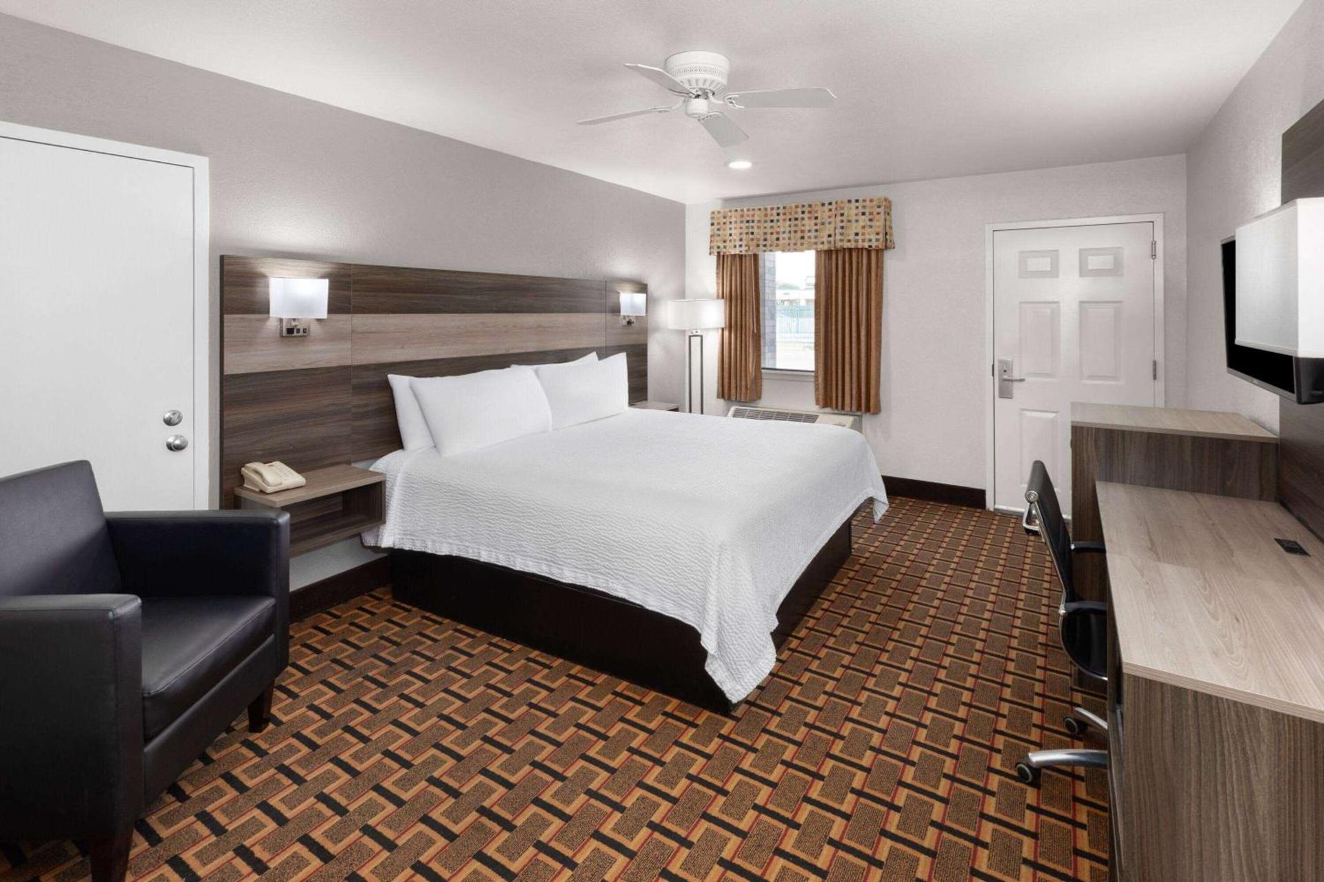 Ramada Limited San Angelo photo 31