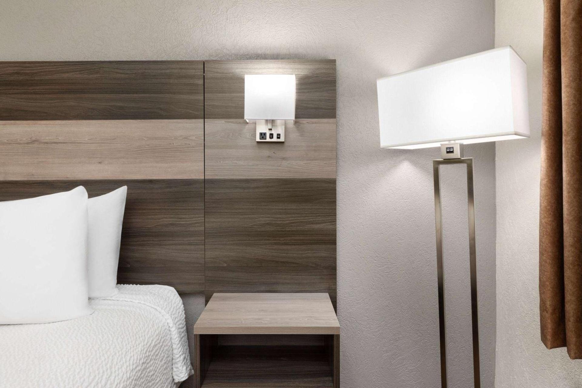 Ramada Limited San Angelo photo 32