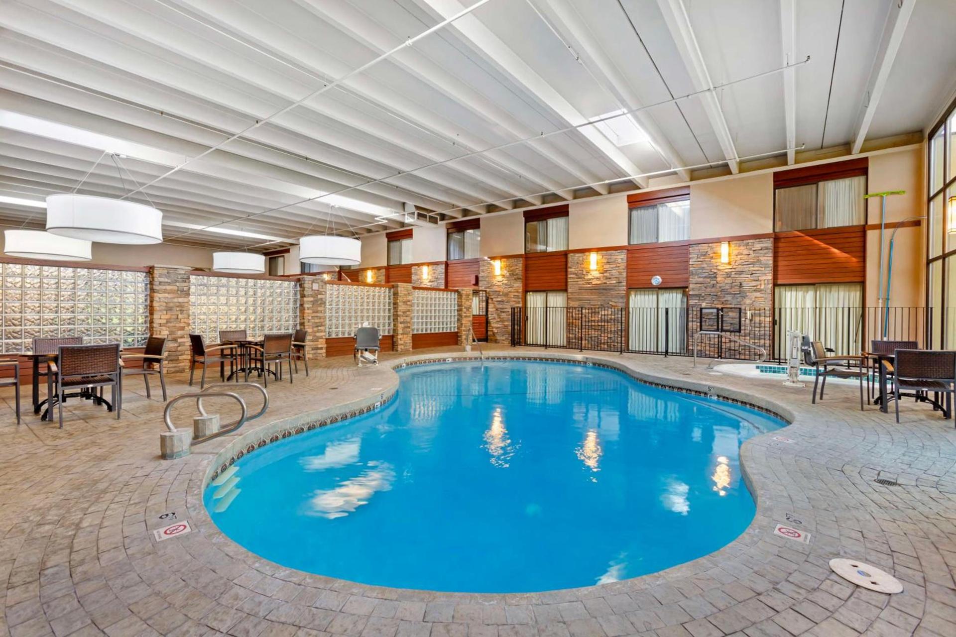 Best Western Plus GranTree Inn photo 46