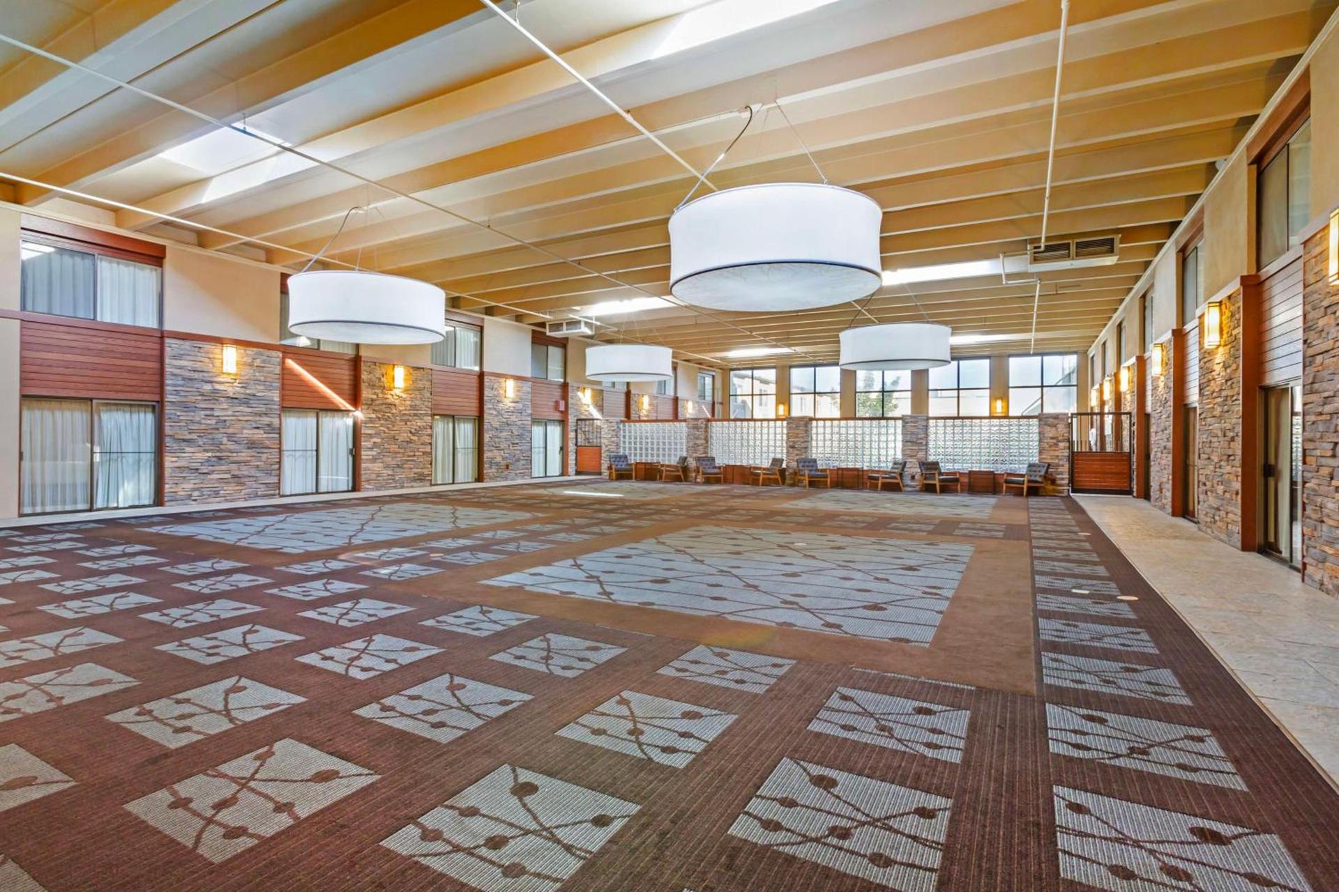 Best Western Plus GranTree Inn photo 52