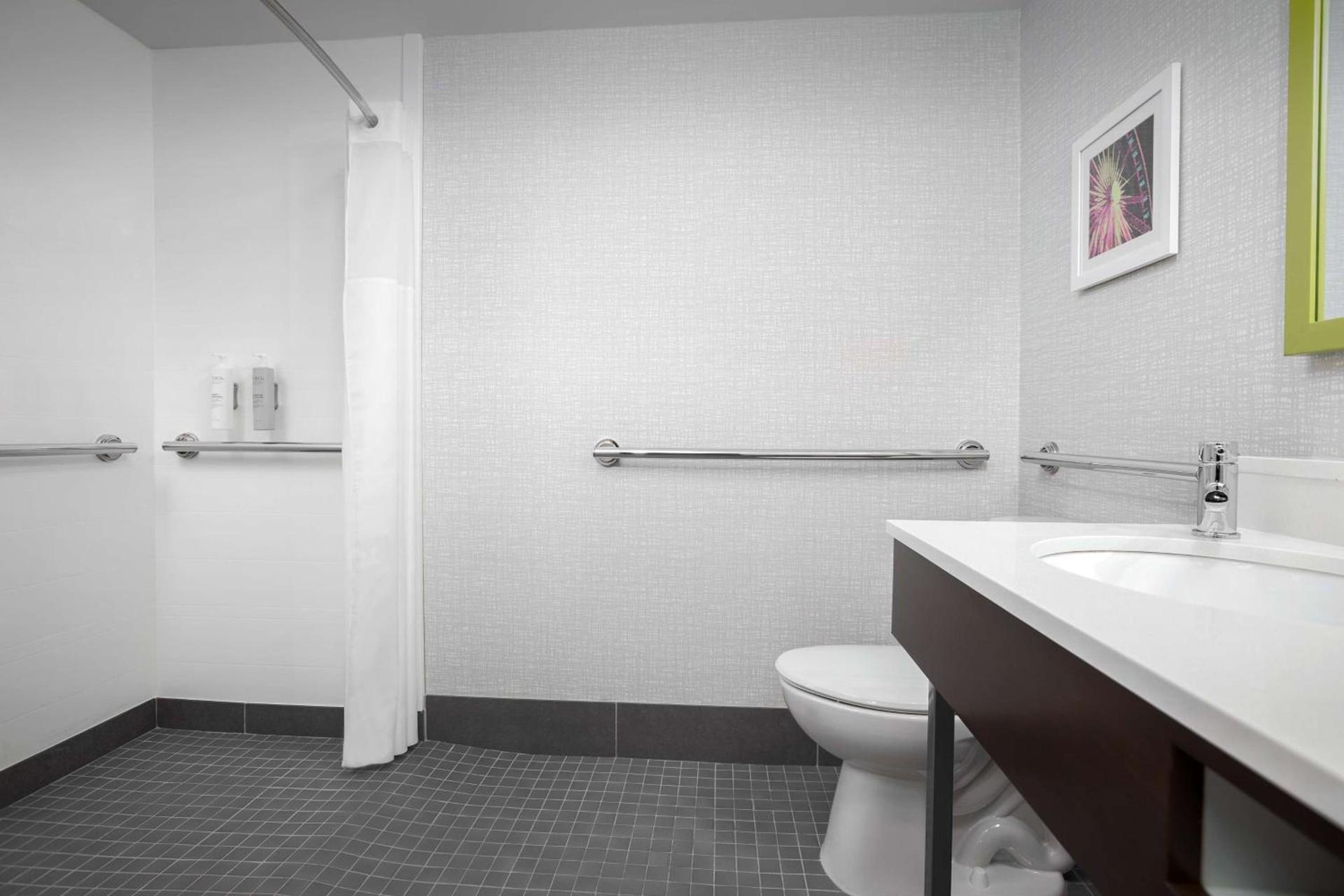 Hampton Inn & Suites Atlanta-Six Flags photo 22