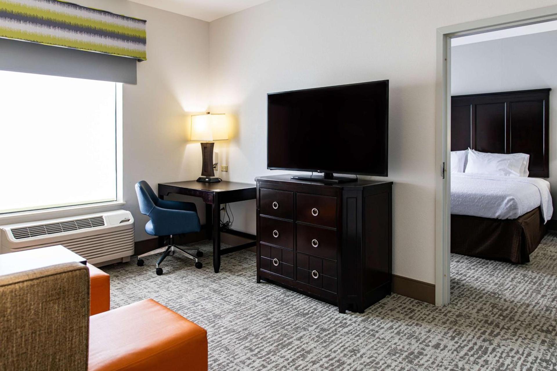 Hampton Inn & Suites Effingham photo 47