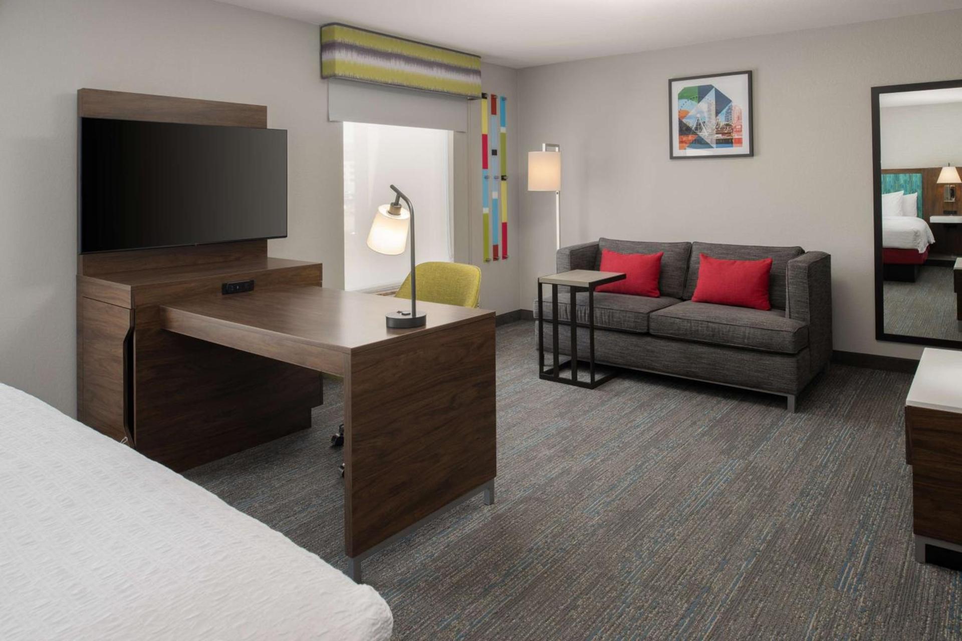 Hampton Inn and Suites Seattle - Airport / 28th Avenue photo 23