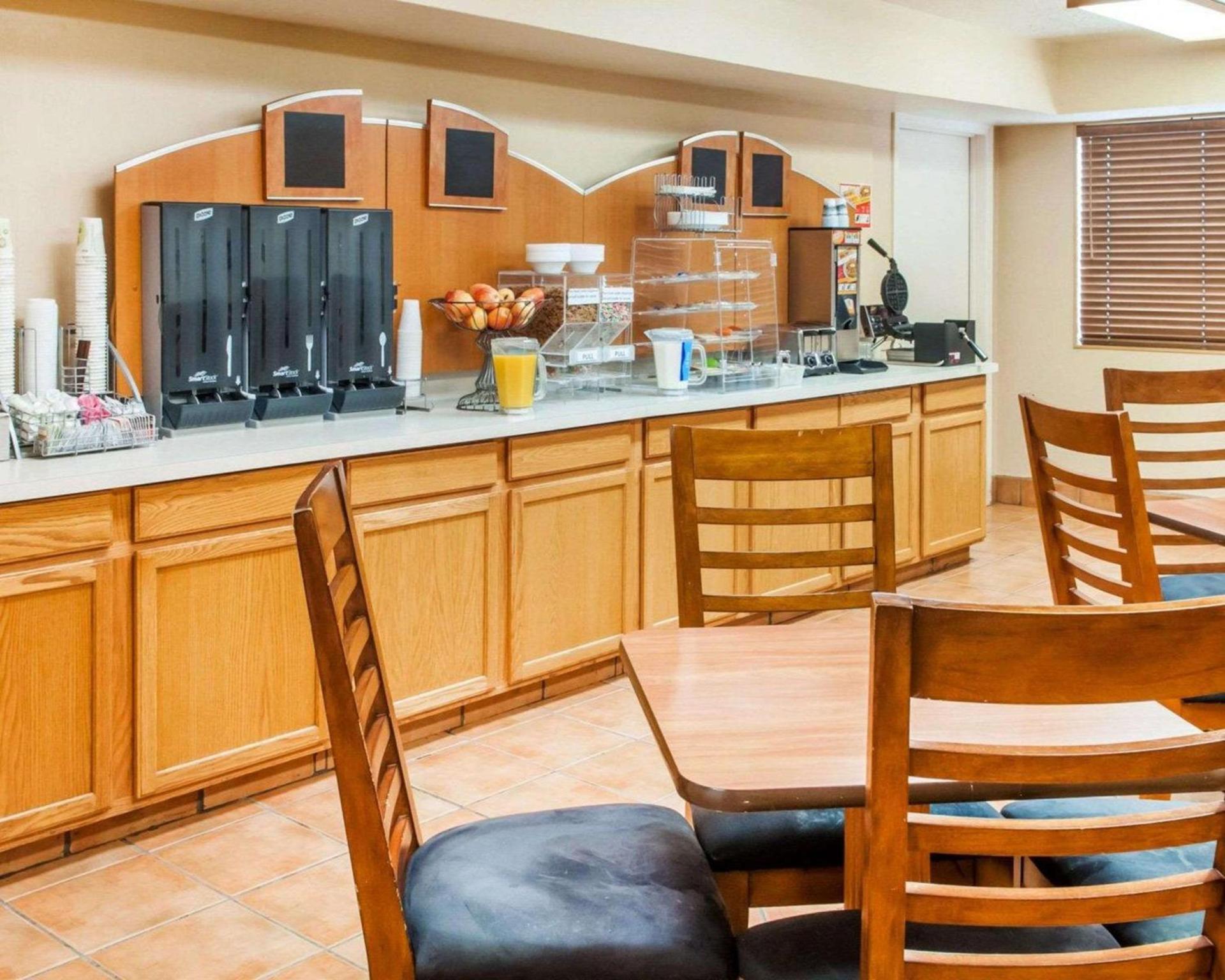 Econo Lodge Lordsburg I-10 photo 19