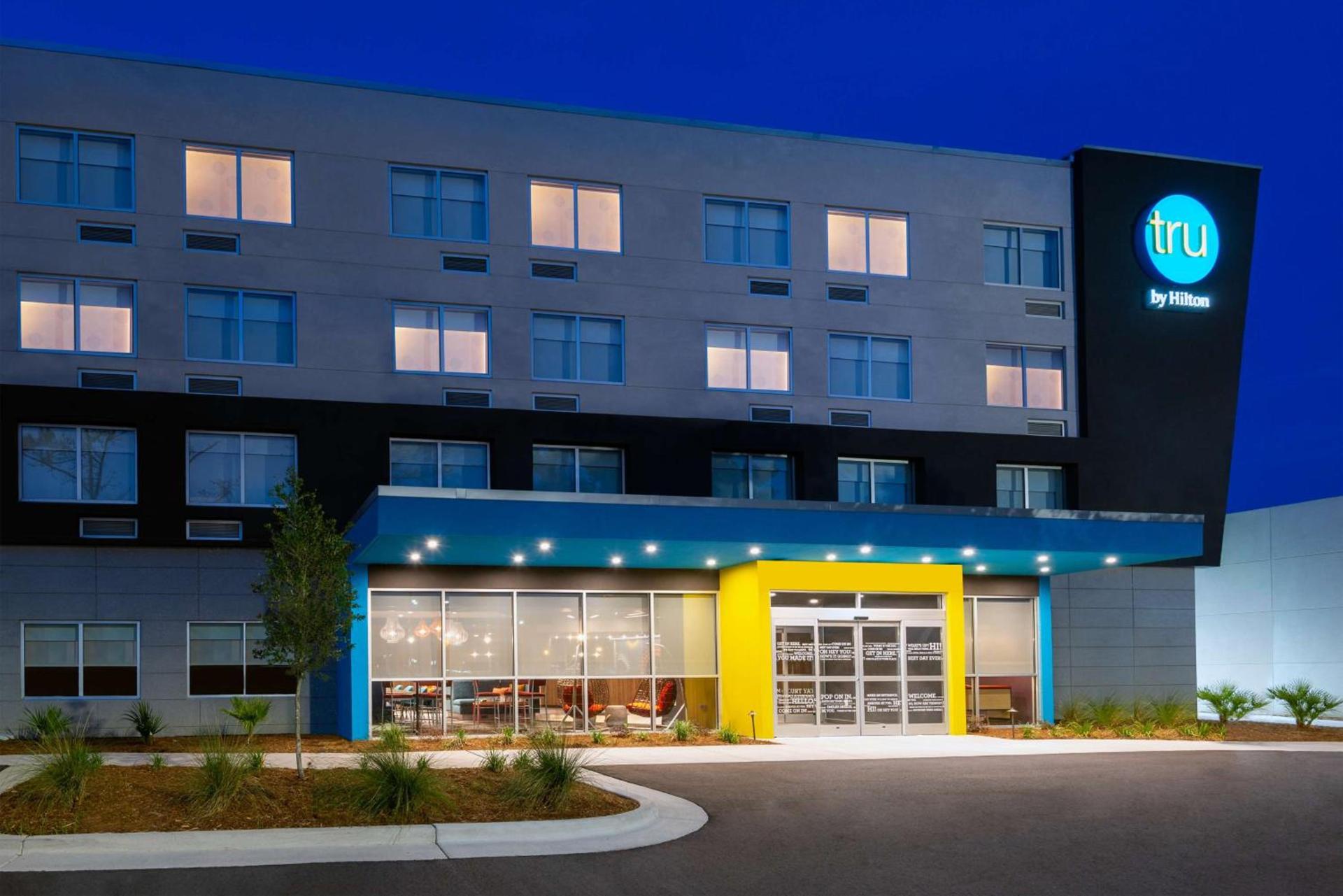 Tru By Hilton Wilmington photo 2