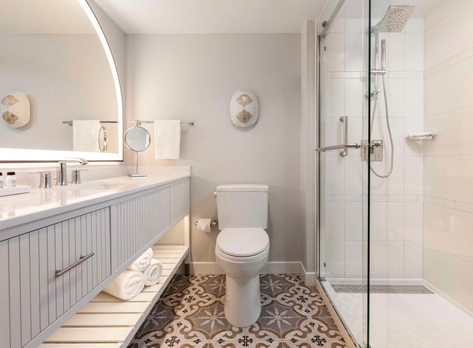 The Singer Oceanfront Resort, Curio Collection by Hilton photo 36