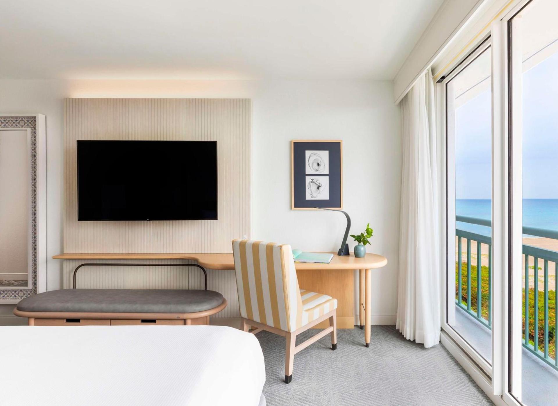 The Singer Oceanfront Resort, Curio Collection by Hilton photo 22